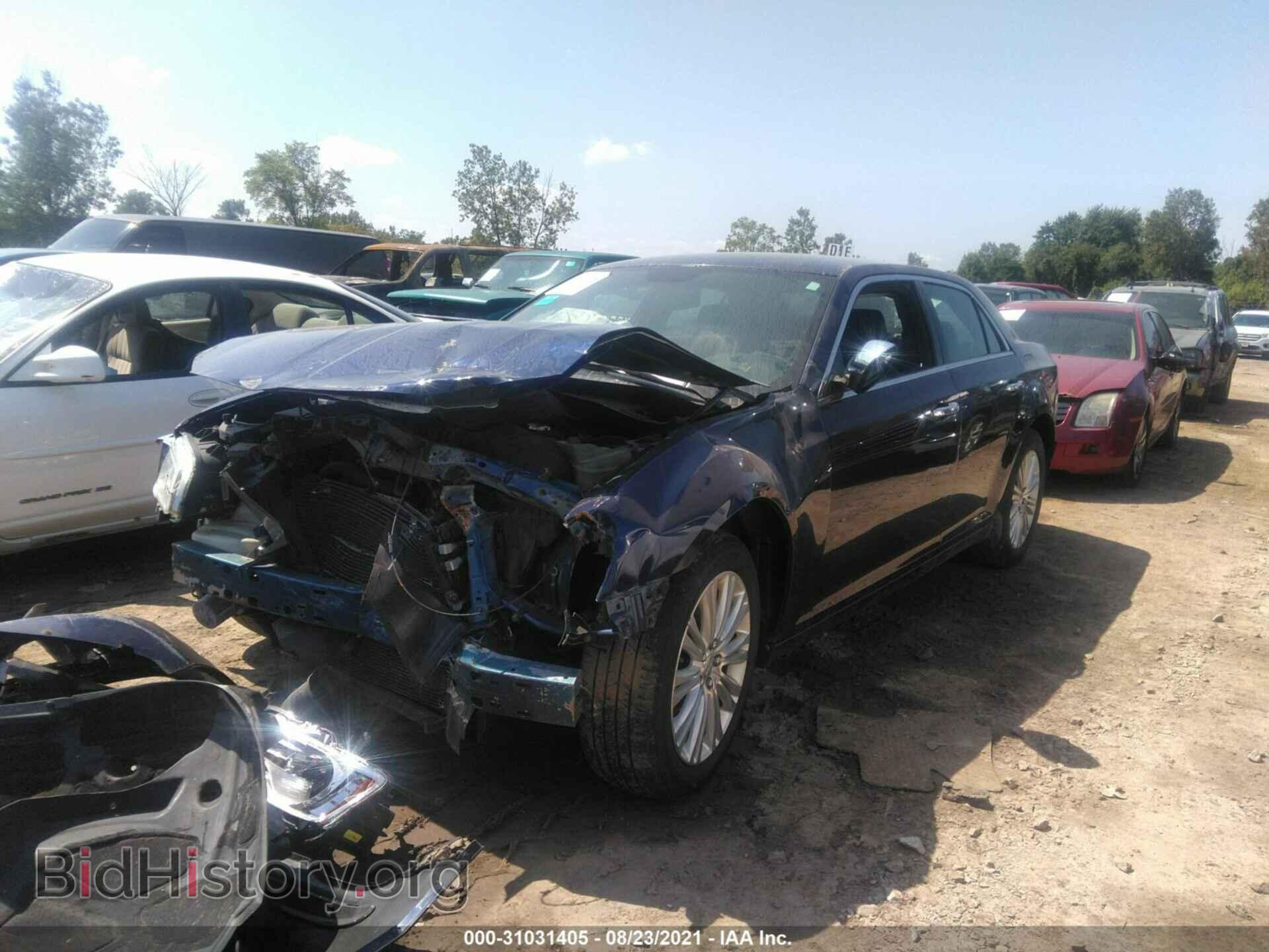2013 CHRYSLER 300 - VIN: 2C3CCAKG4DH665493 - Фото 2