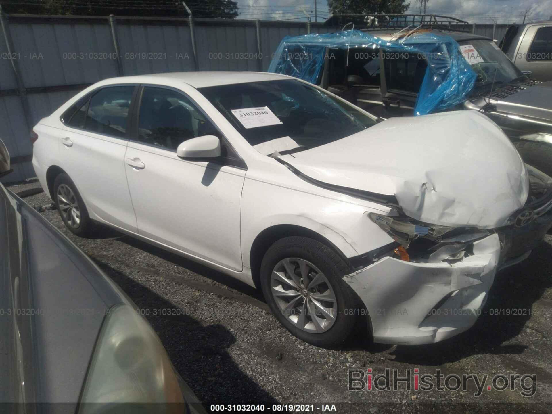 Photo 4T4BF1FK5FR482943 - TOYOTA CAMRY 2015