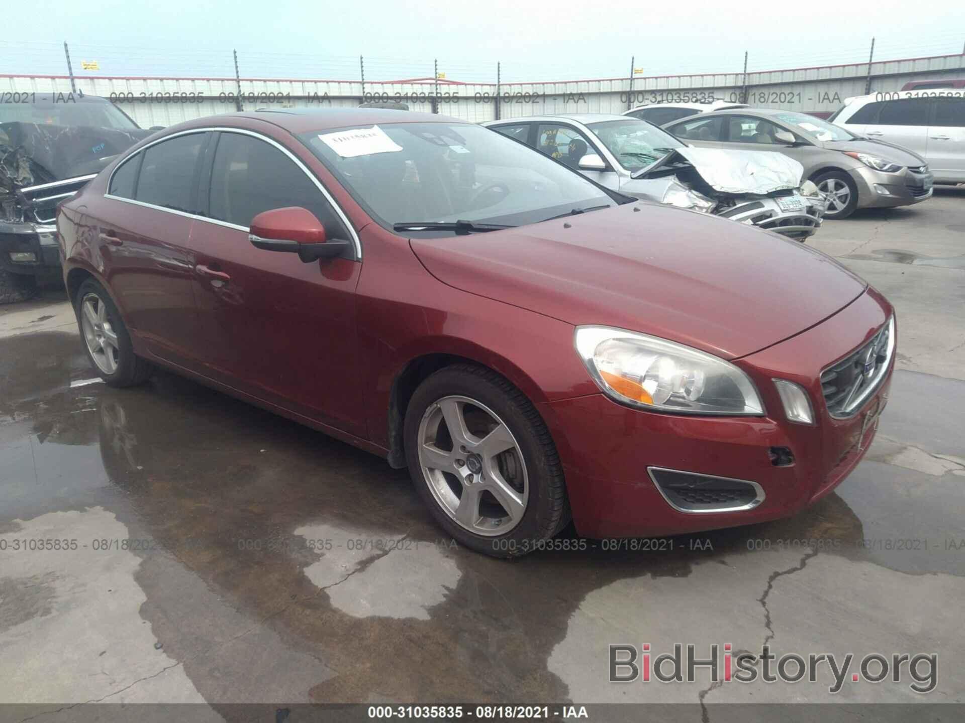 Photo YV1622FS0C2142926 - VOLVO S60 2012