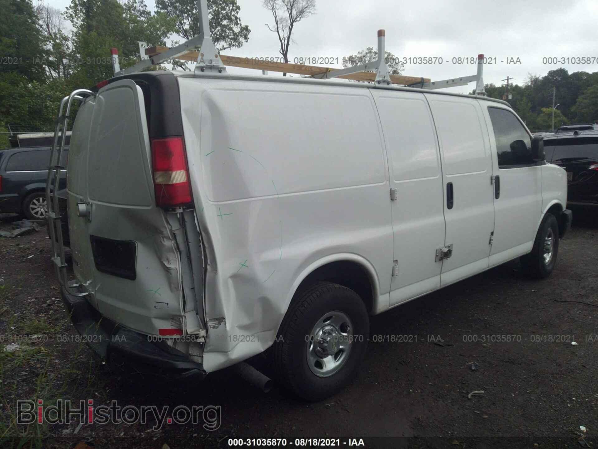 2010 CHEVROLET EXPRESS CARGO VAN - VIN: 1GCZGFAAXA1180919 - Фото 4