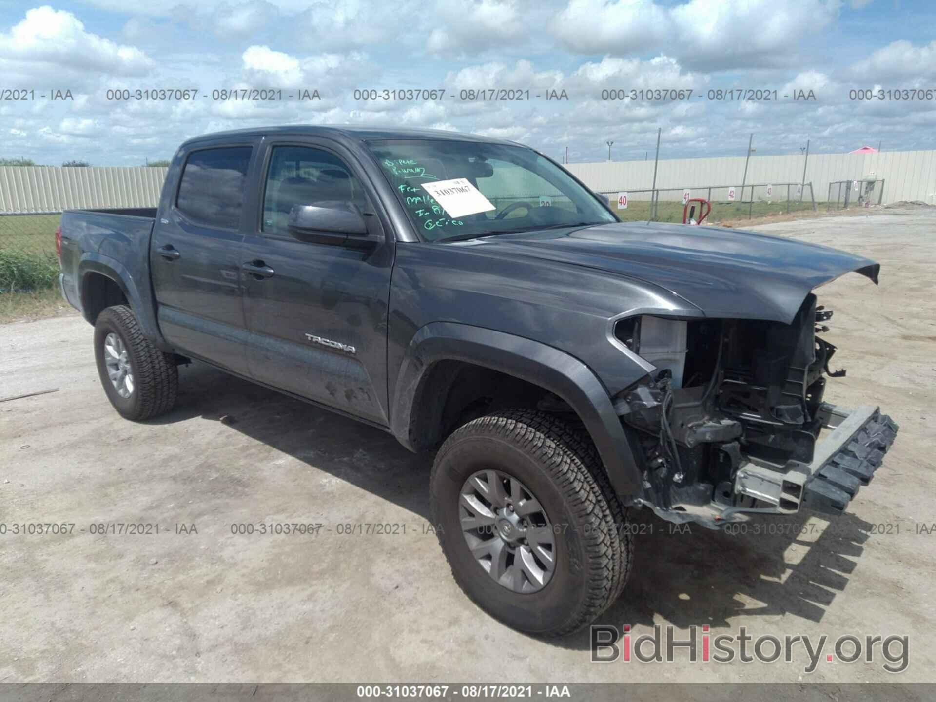 Photo 3TMCZ5AN5HM090832 - TOYOTA TACOMA 2017