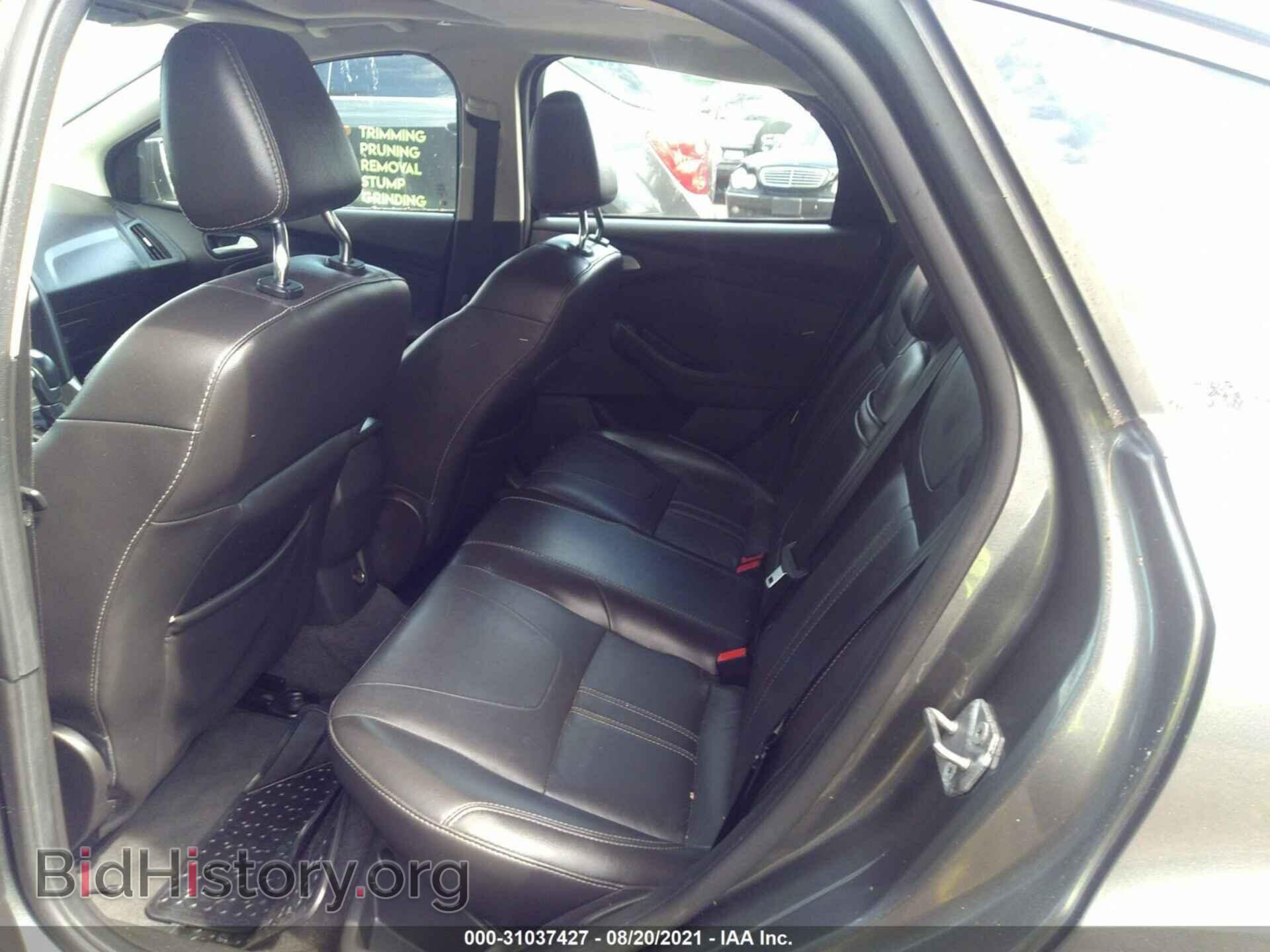 2012 FORD FOCUS - VIN: 1FAHP3M22CL318951 - Photo 8