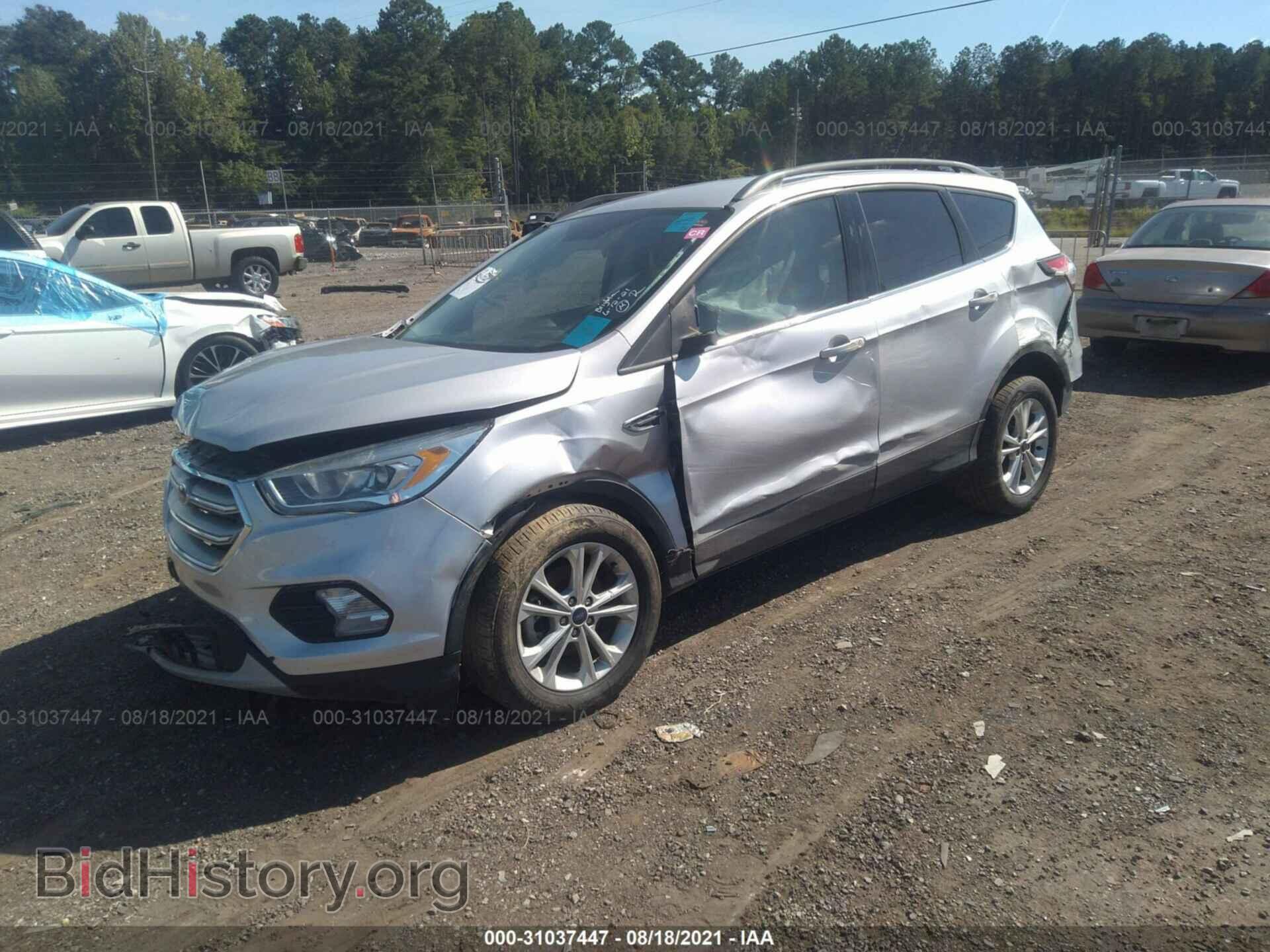 2017 FORD ESCAPE - VIN: 1FMCU0GD1HUB05236 - Photo 2