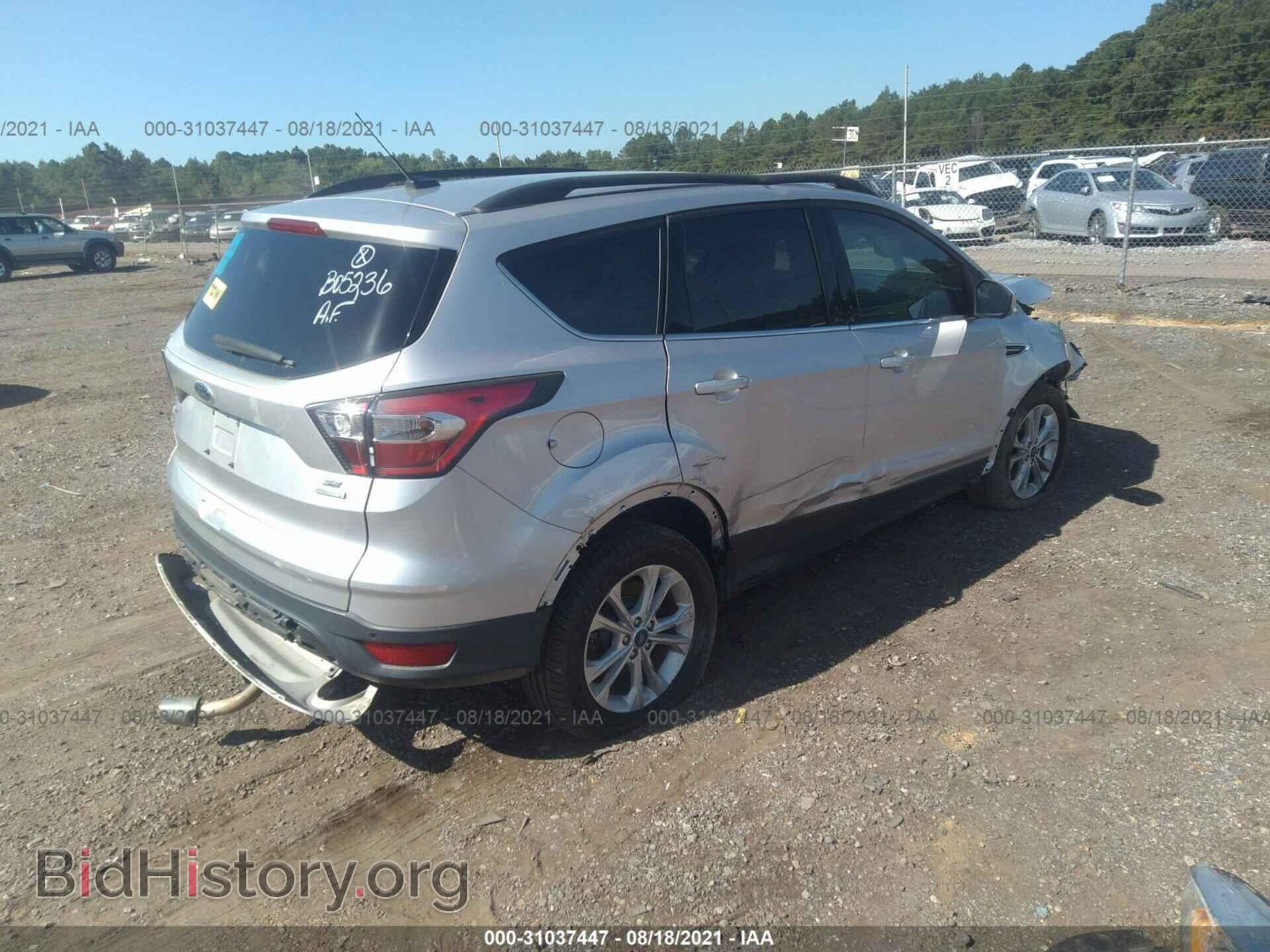 2017 FORD ESCAPE - VIN: 1FMCU0GD1HUB05236 - Photo 4