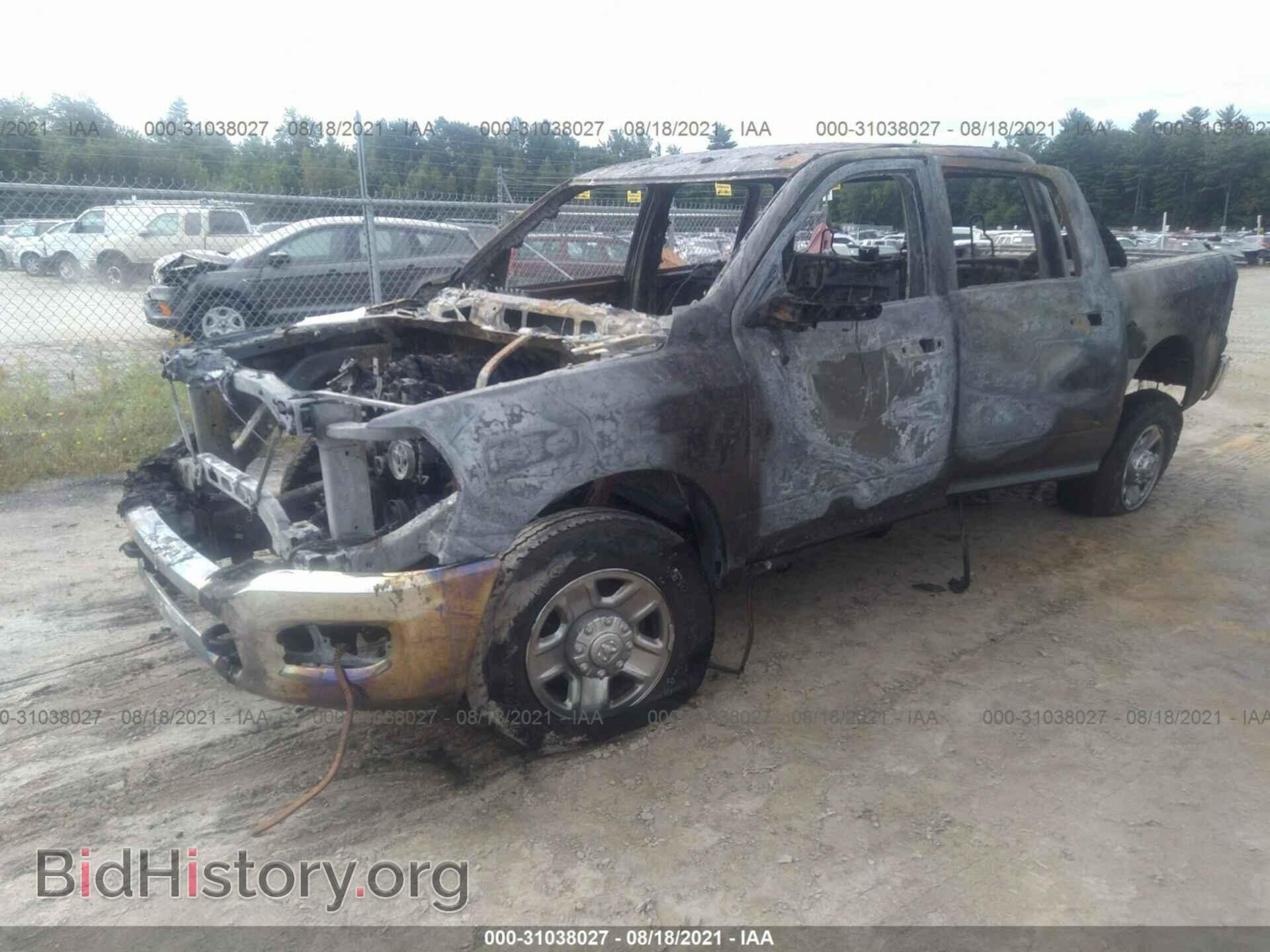 2020 RAM 2500 - VIN: 3C6UR5CJ4LG244976 - Фото 2