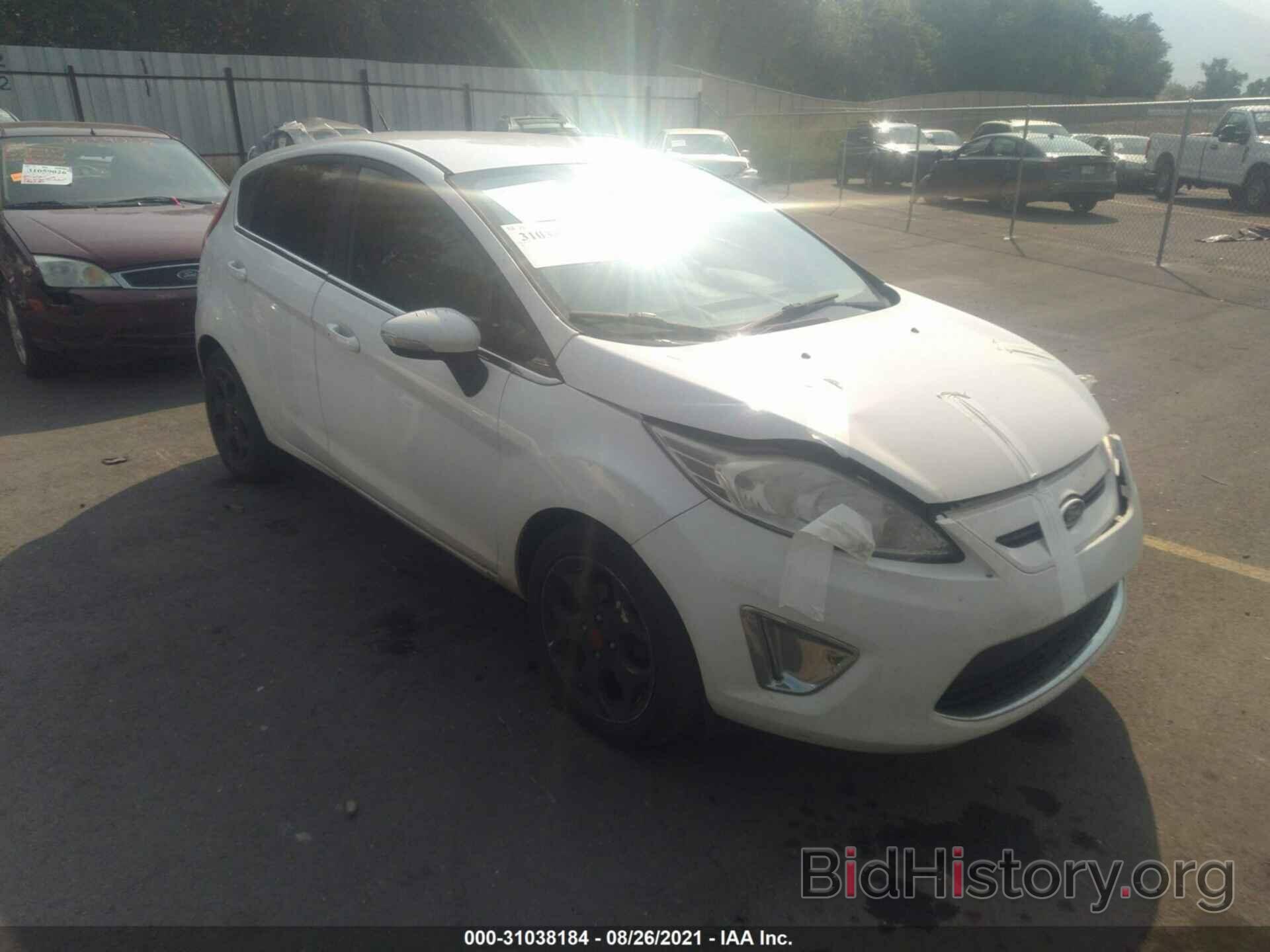 Photo 3FADP4FJ7BM224196 - FORD FIESTA 2011