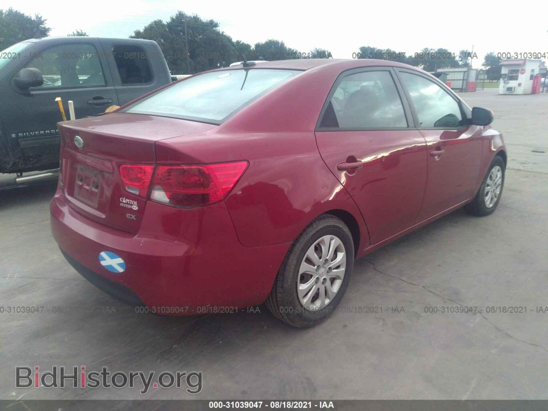 2011 KIA FORTE - VIN: KNAFU4A2XB5888345 - Фото 4