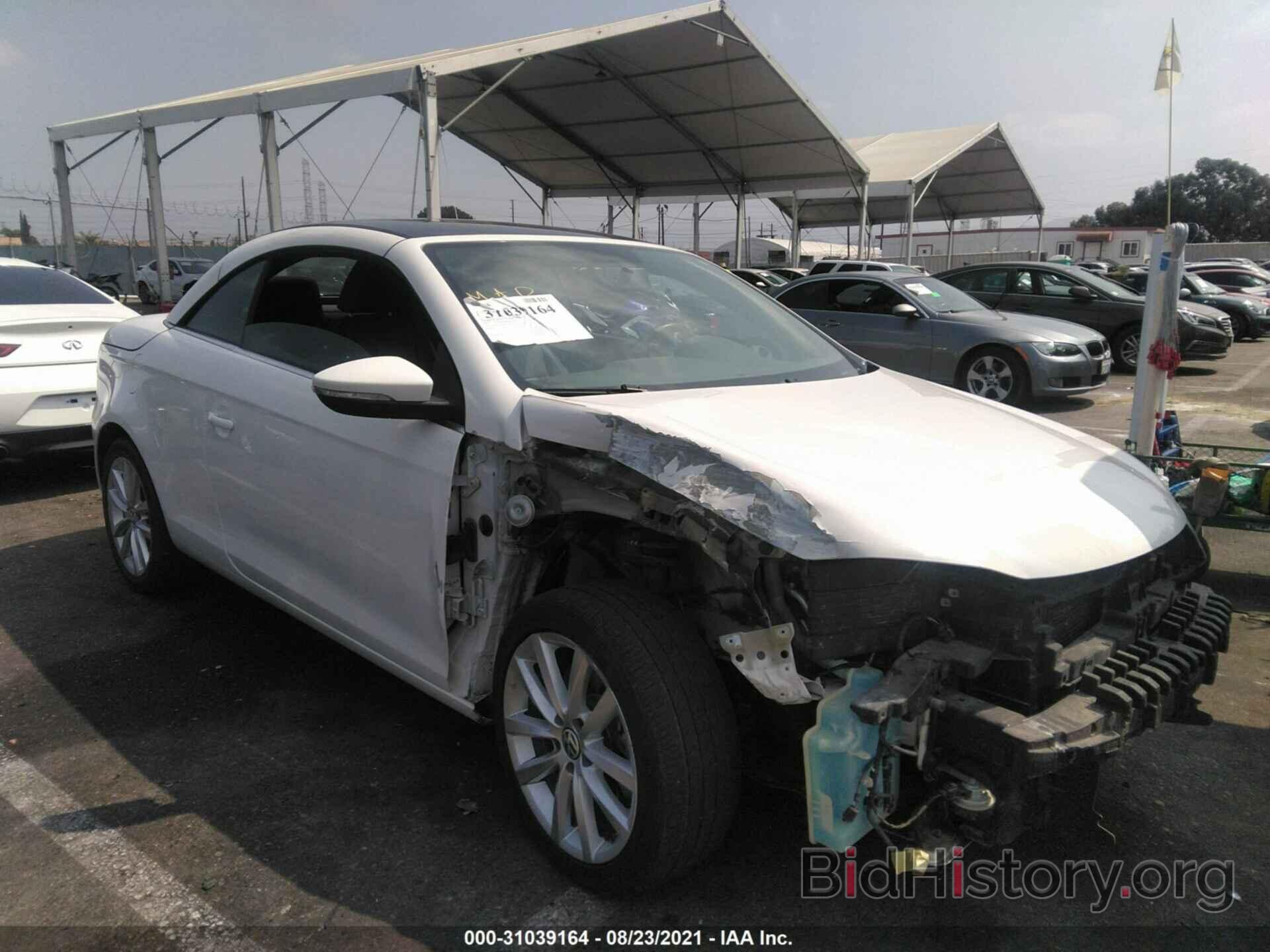 Photo WVWBW8AH3DV006443 - VOLKSWAGEN EOS 2013