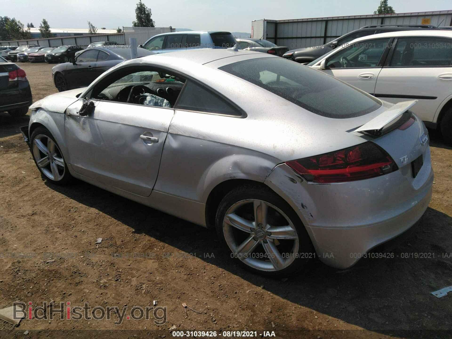 2011 AUDI TT - VIN: TRUBFAFK2B1013647 - Фото 3