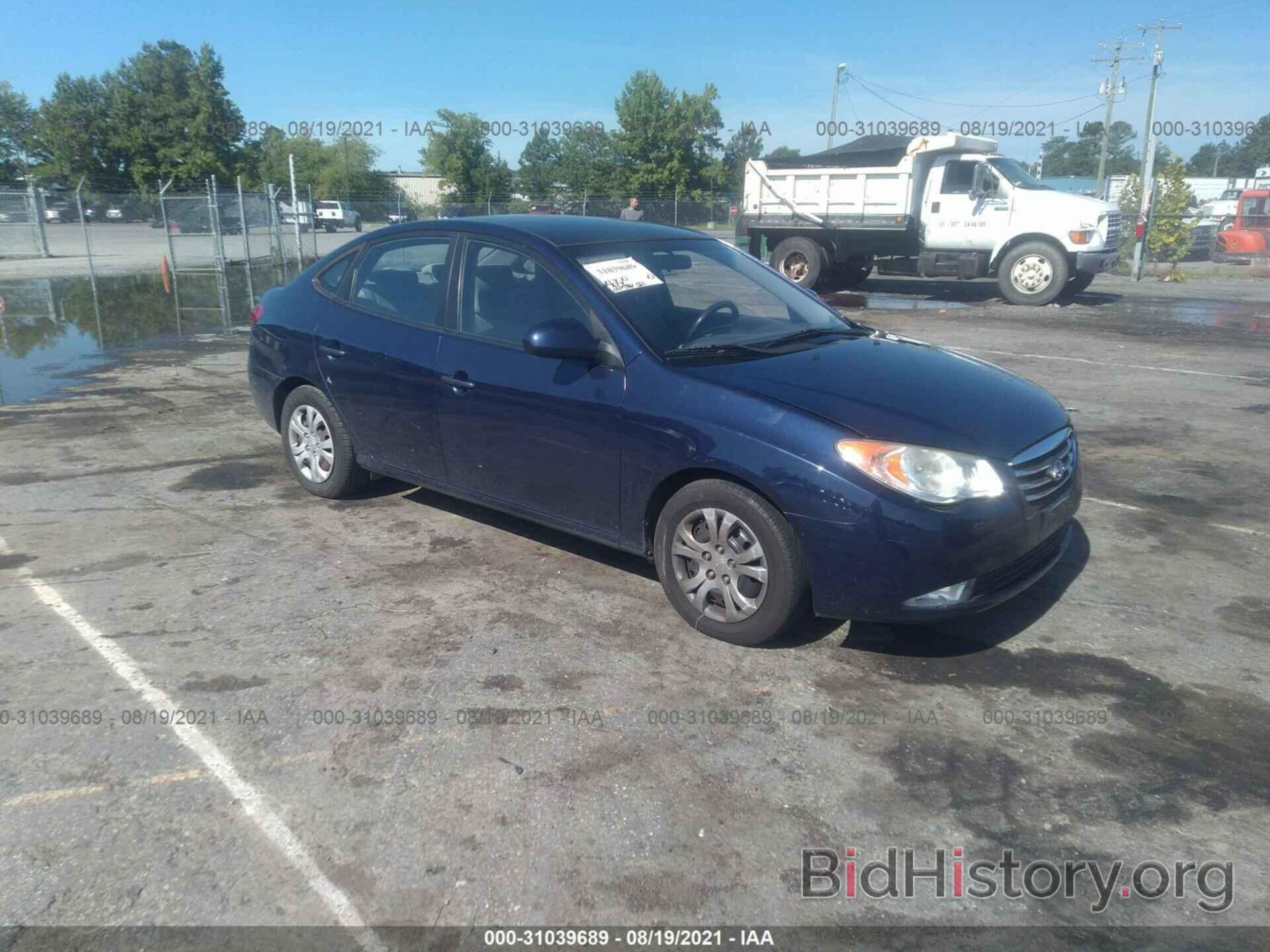 Photo KMHDU4AD3AU184810 - HYUNDAI ELANTRA 2010