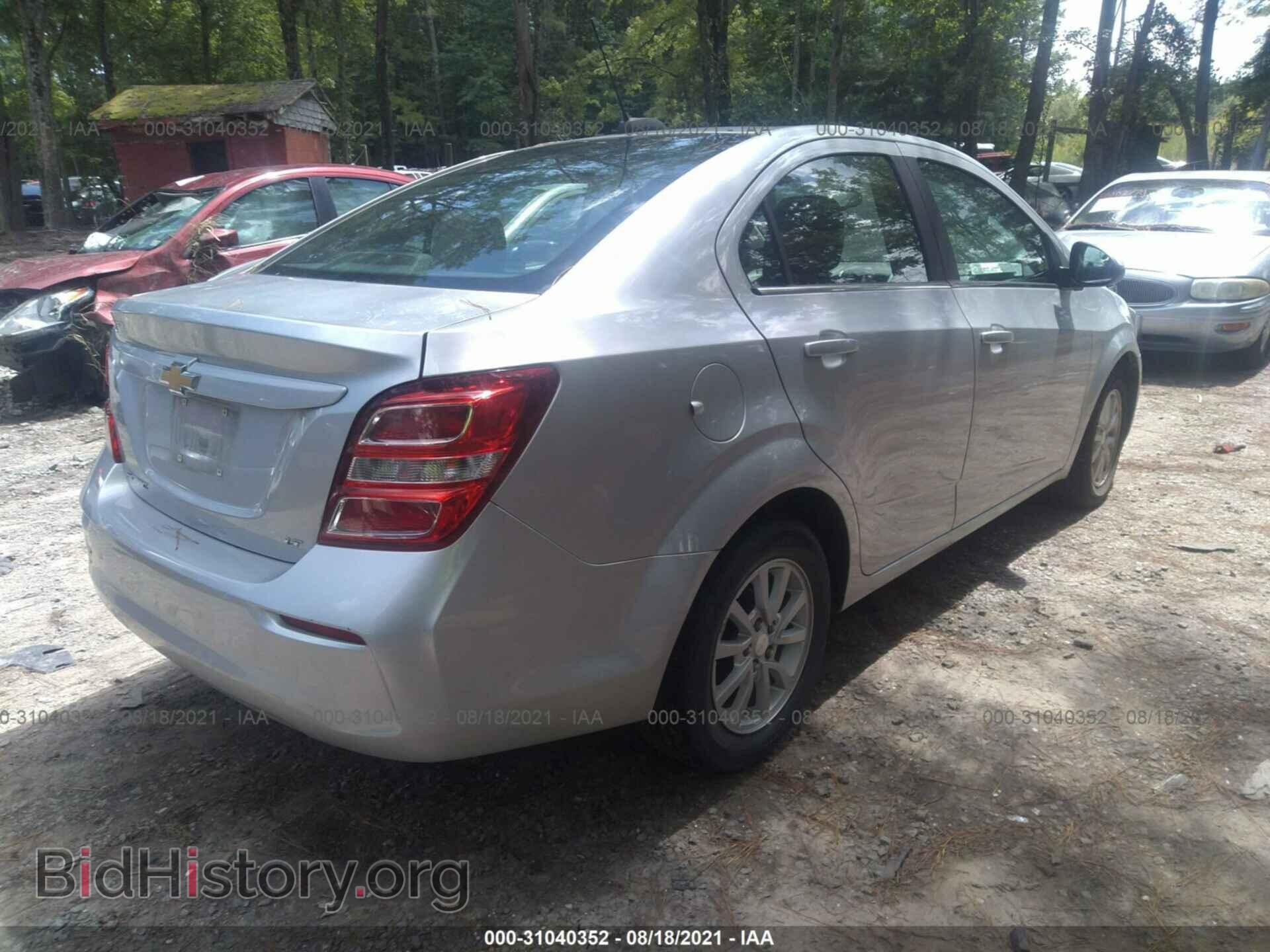 2017 CHEVROLET SONIC - VIN: 1G1JD5SH2H4131369 - Фото 4