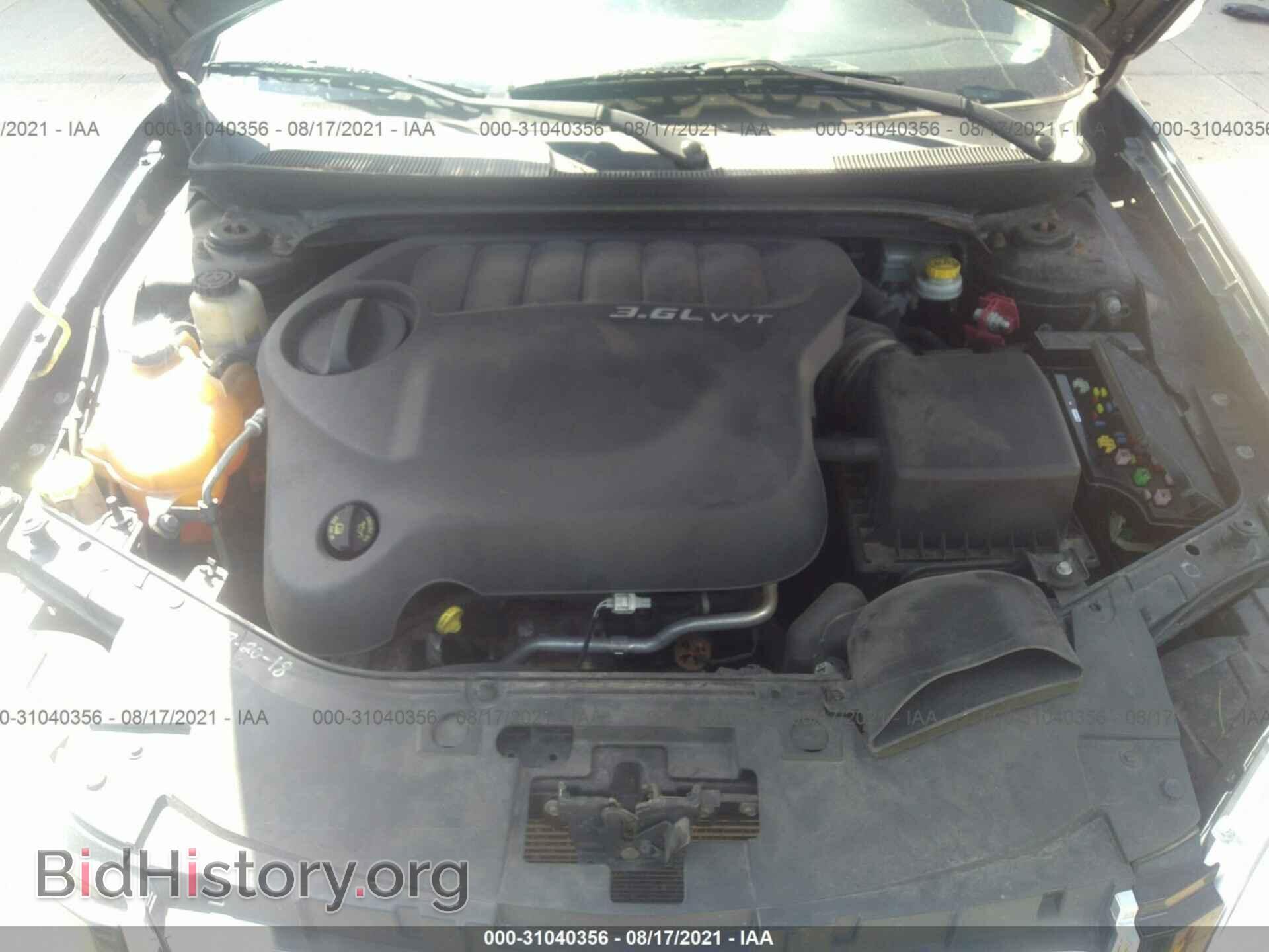 2011 CHRYSLER 200 - VIN: 1C3BC2FG3BN624191 - Photo 10