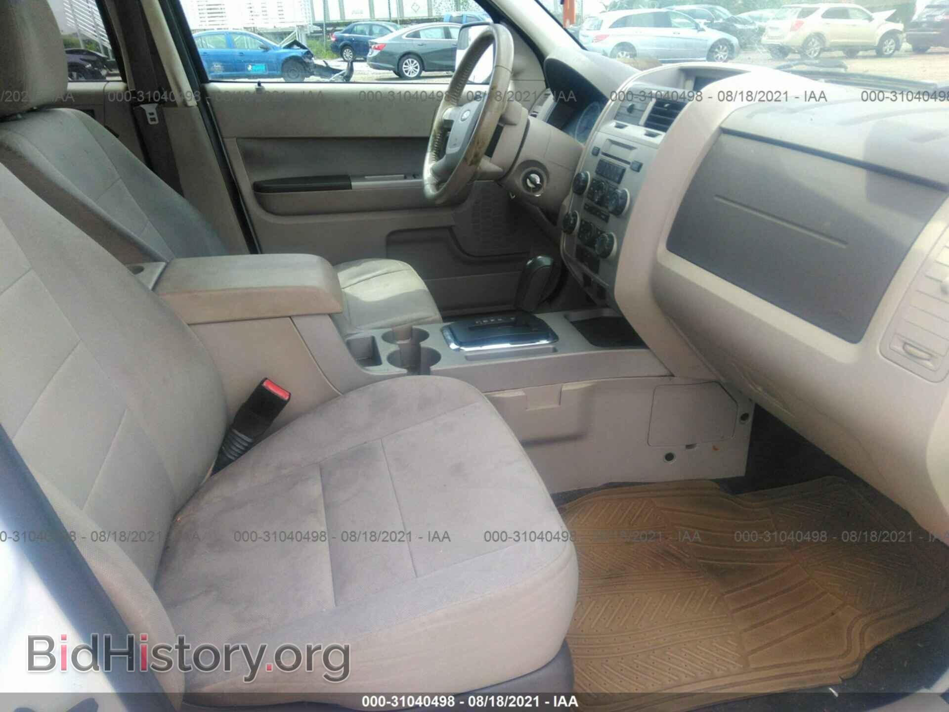 2011 FORD ESCAPE - VIN: 1FMCU9D74BKC31807 - Фото 5