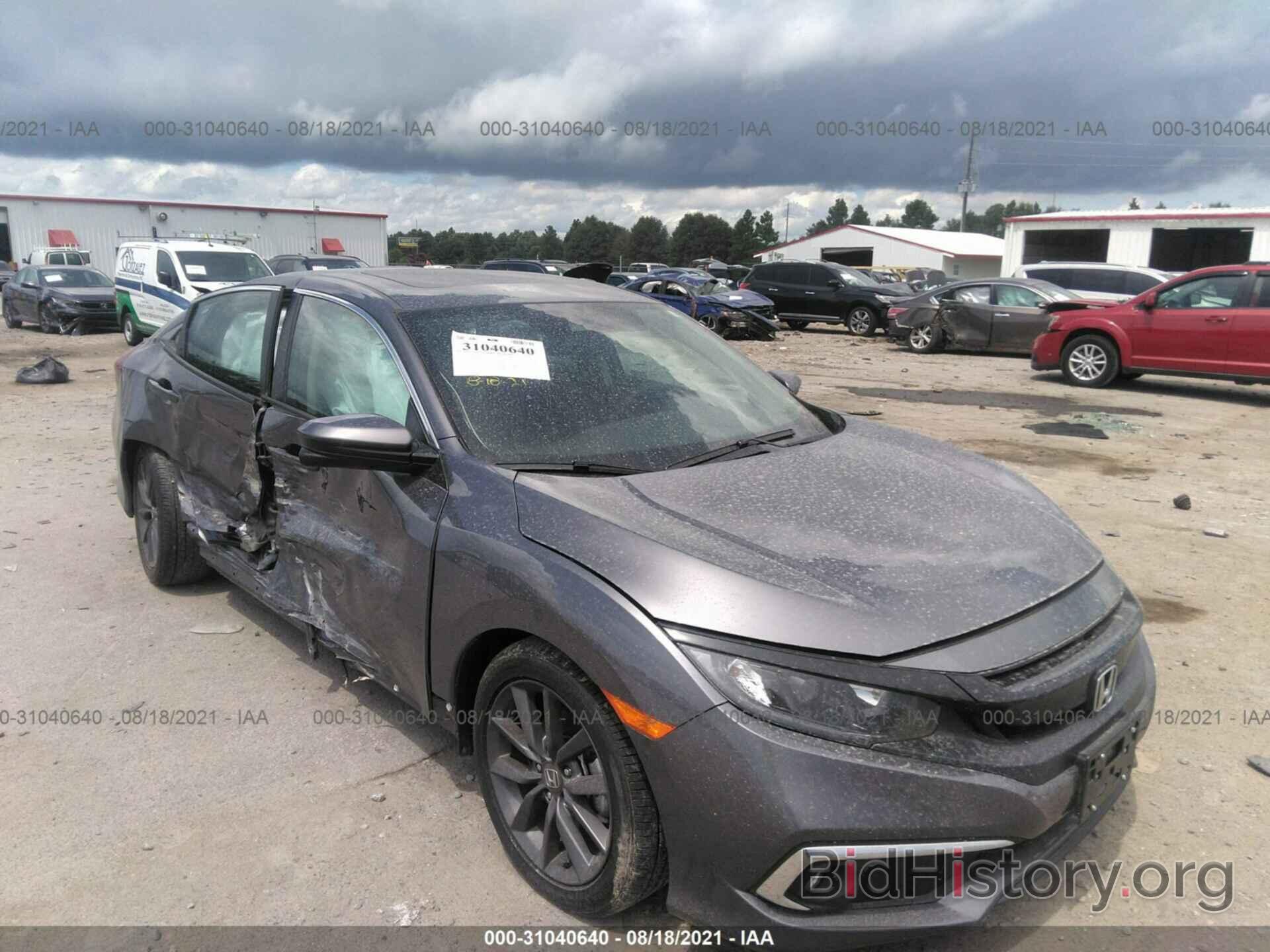 Photo 19XFC1F74KE010987 - HONDA CIVIC SEDAN 2019