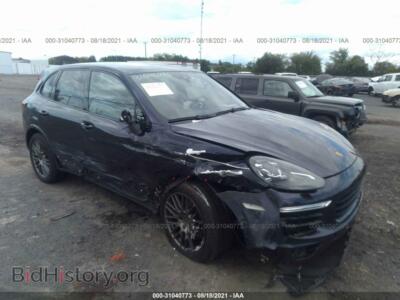 2017 Porsche CAYENNE, dark blue — VIN WP1AA2A24HKA80852, IAAI