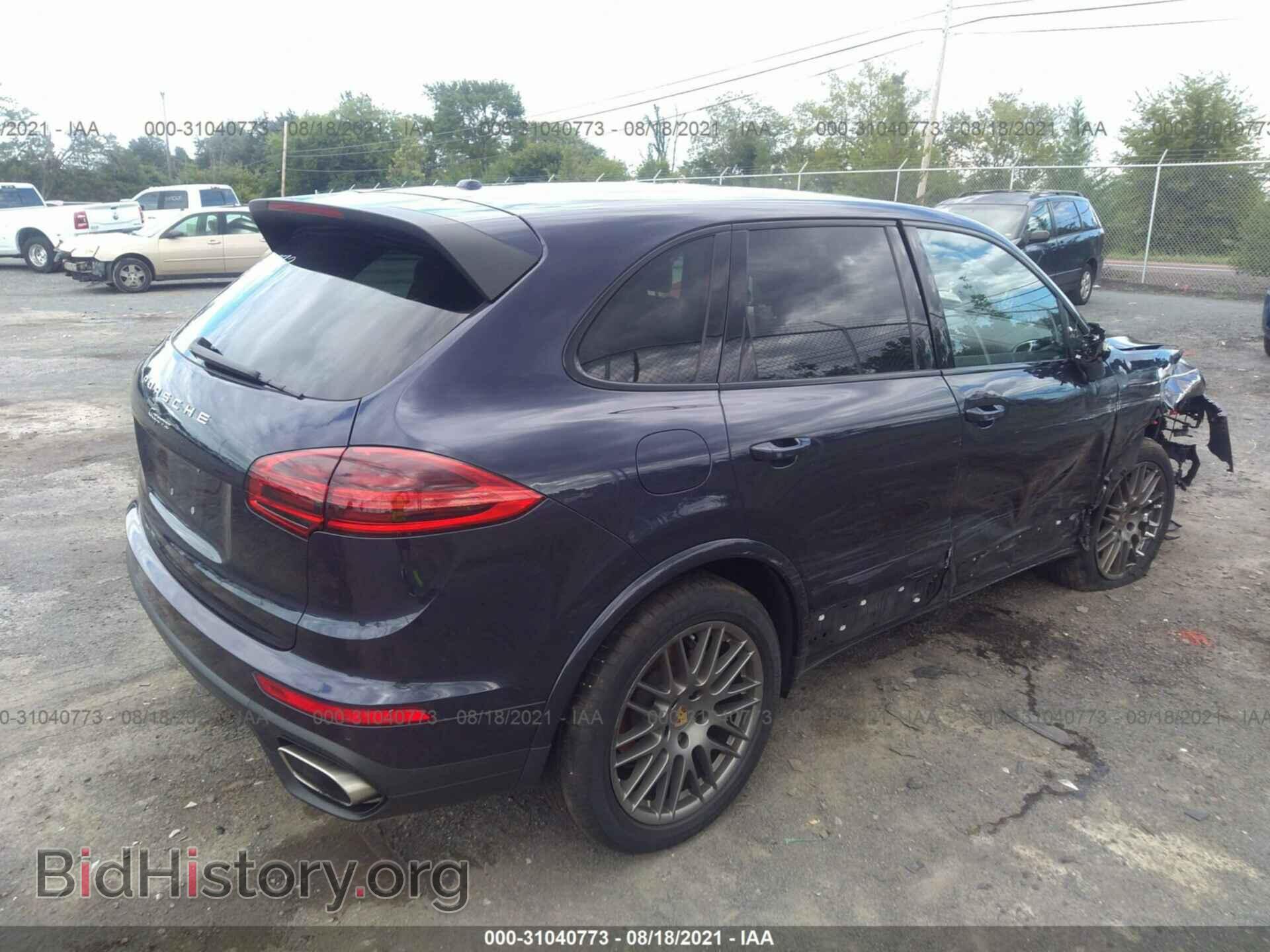 2017 PORSCHE CAYENNE - VIN: WP1AA2A24HKA80852 - Фото 4
