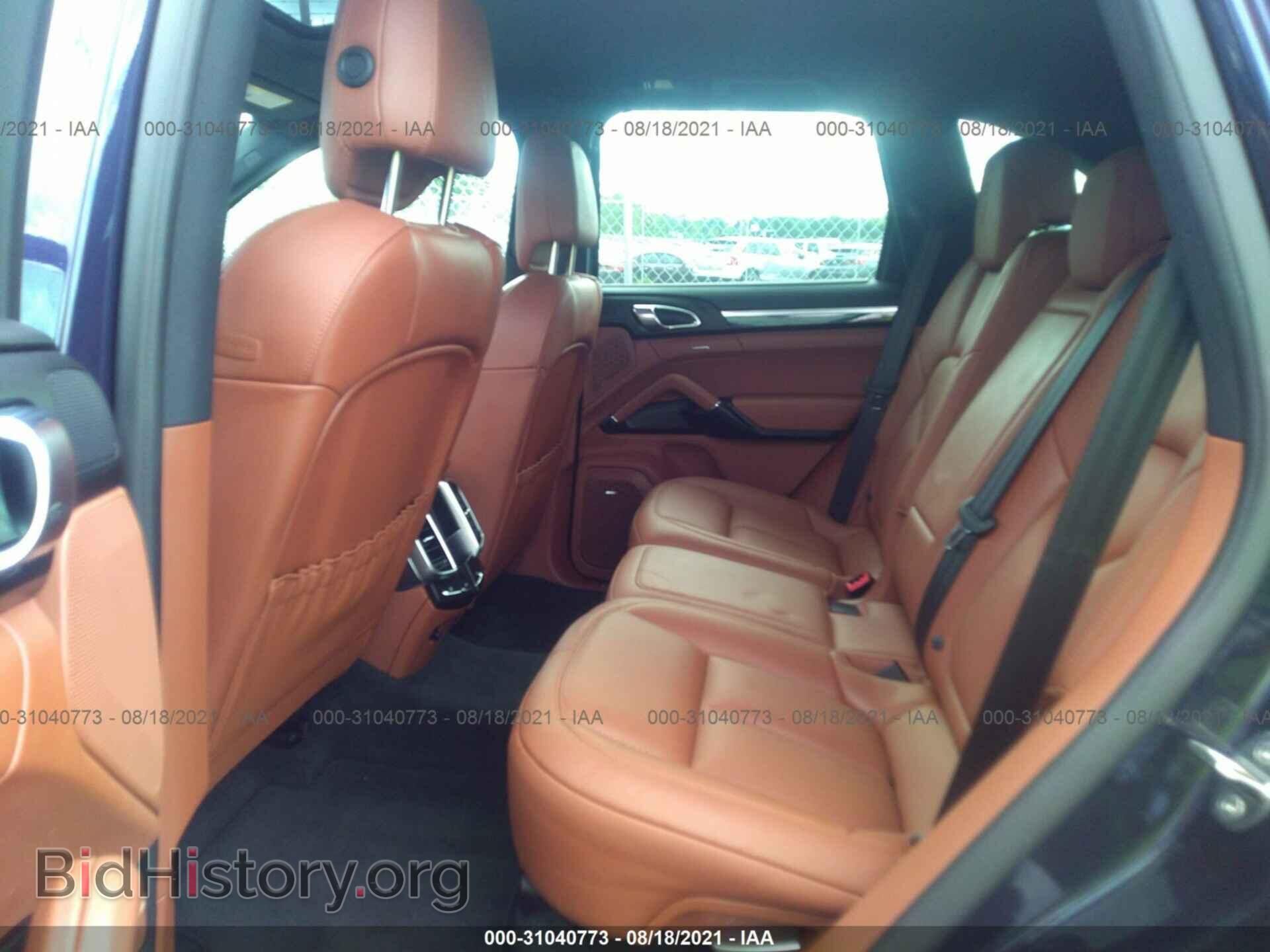 2017 PORSCHE CAYENNE - VIN: WP1AA2A24HKA80852 - Фото 8