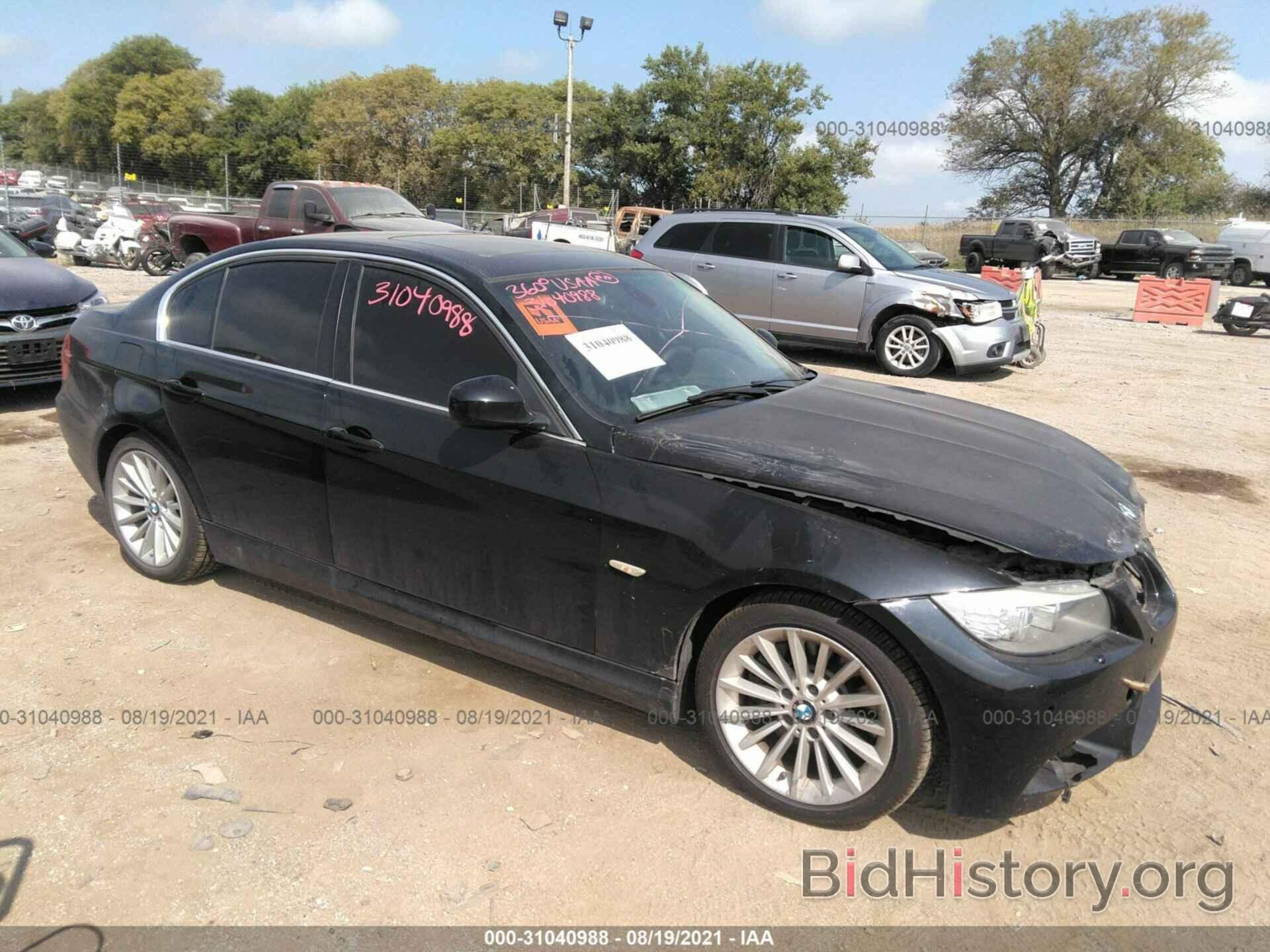 Photo WBAPL5C58BA982929 - BMW 3 SERIES 2011