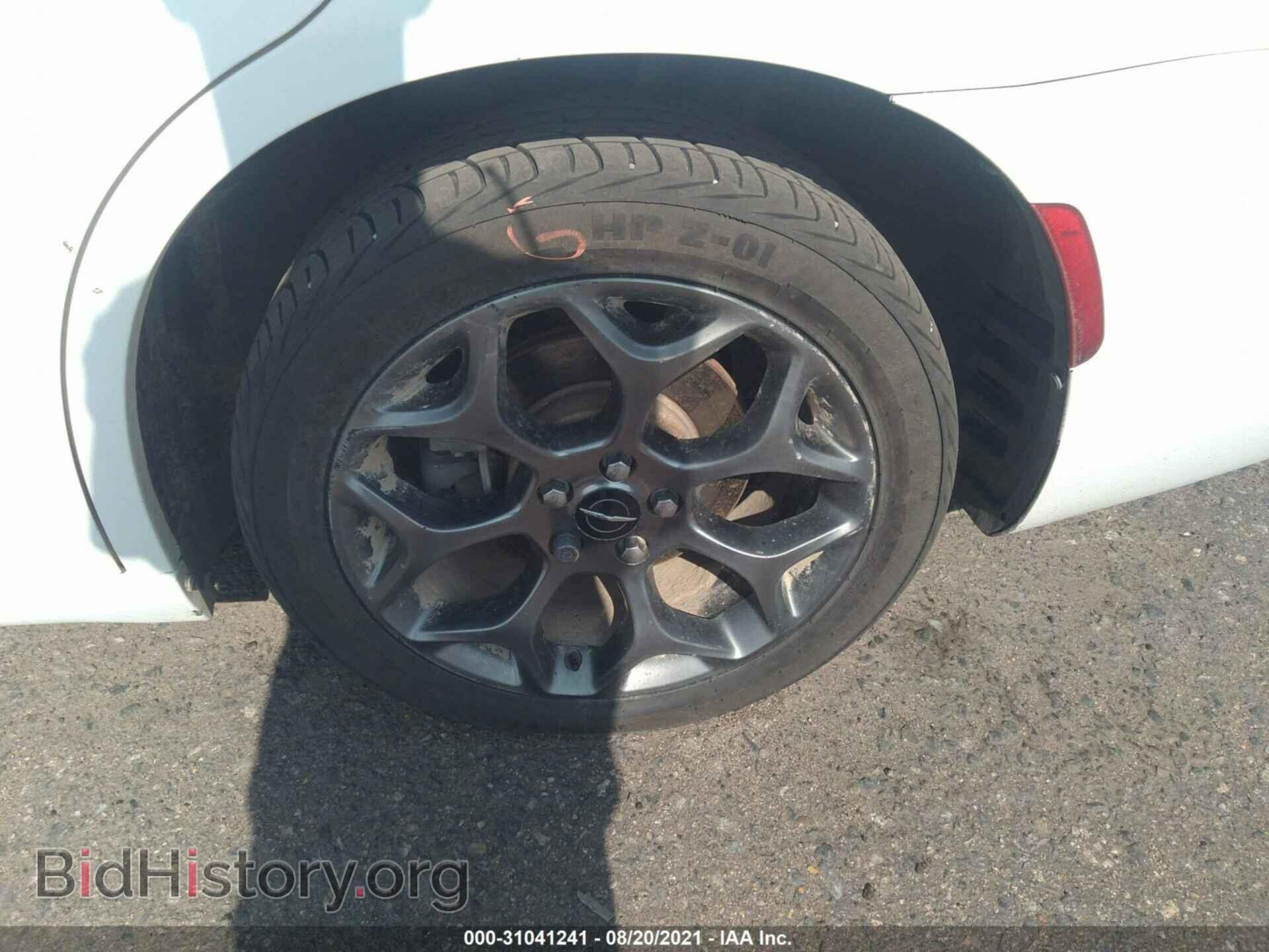 2016 CHRYSLER 300 - VIN: 2C3CCAGG6GH230567 - Фото 13