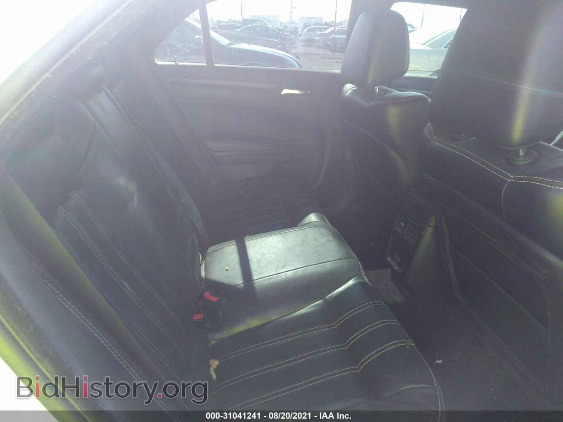 2016 CHRYSLER 300 - VIN: 2C3CCAGG6GH230567 - Фото 8