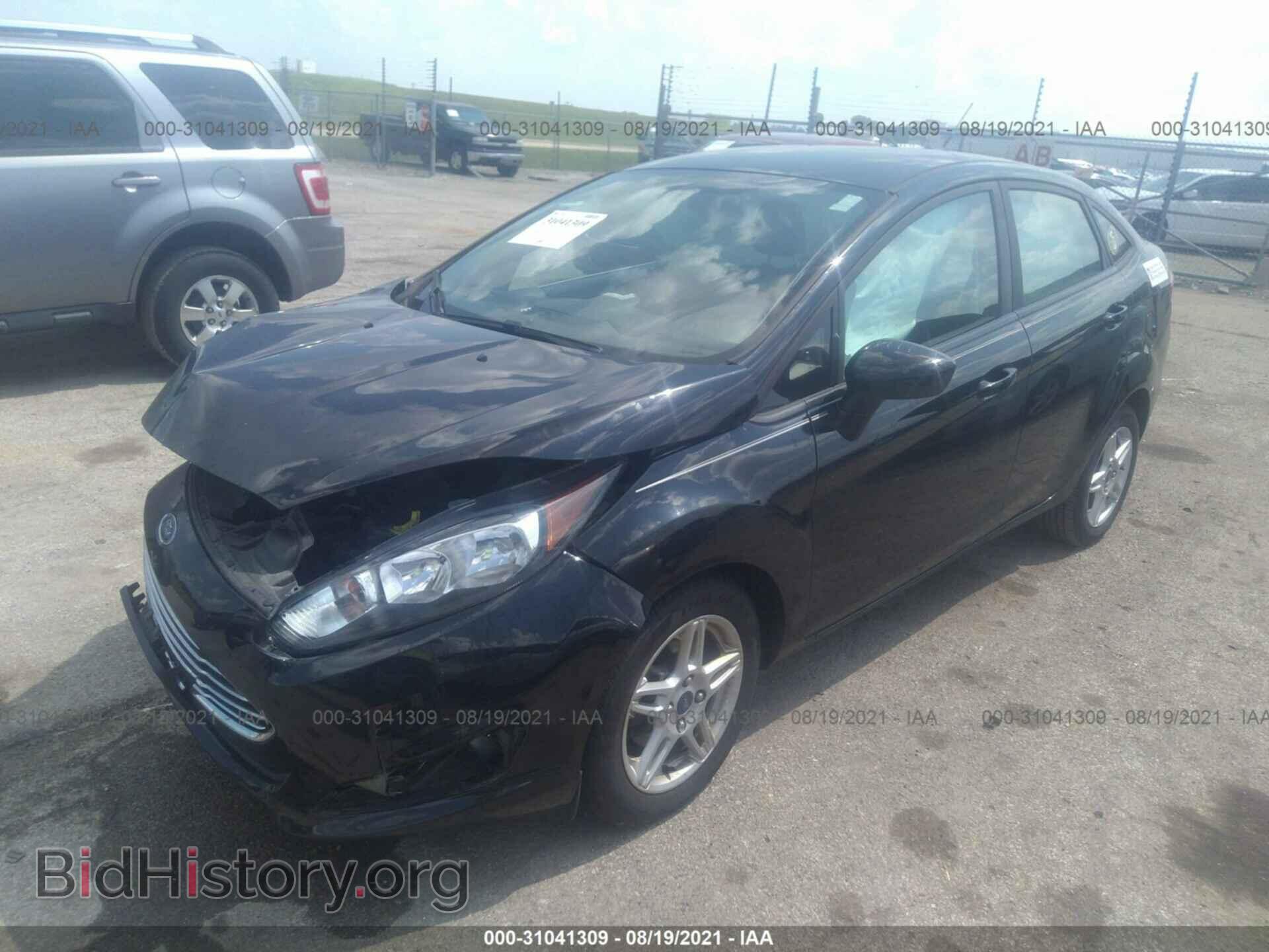 2017 FORD FIESTA - VIN: 3FADP4BJ3HM169082 - Фото 2