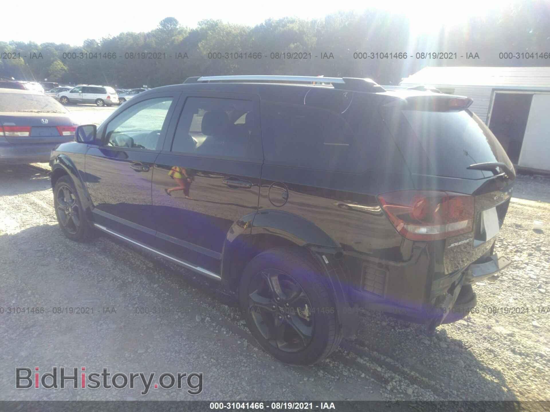 2020 DODGE JOURNEY - VIN: 3C4PDCGB0LT269795 - Фото 3