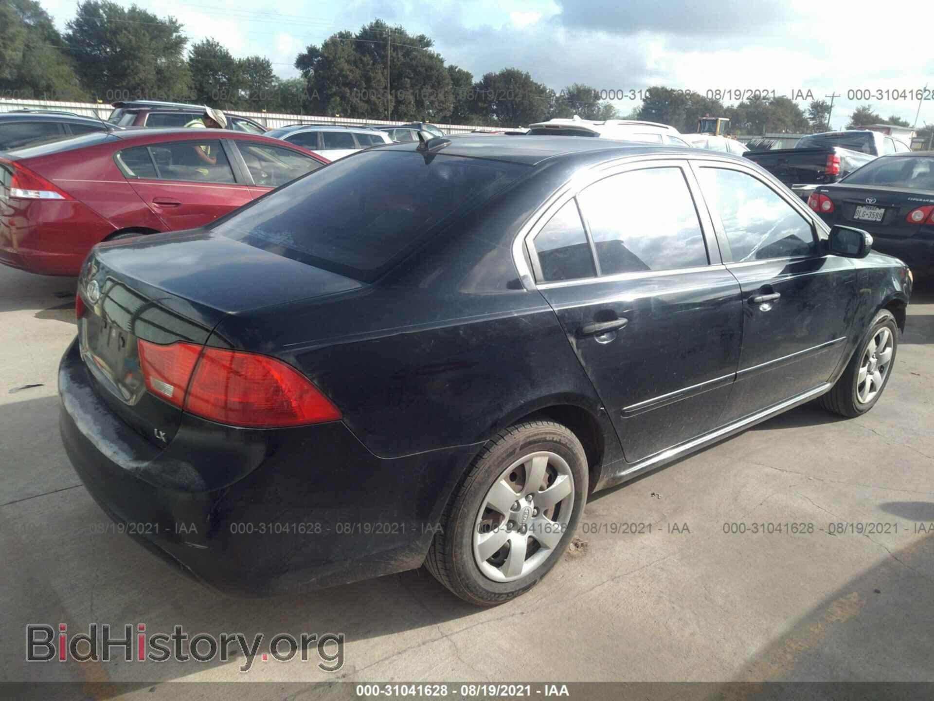 2009 KIA OPTIMA - VIN: KNAGE228295293265 - Фото 4
