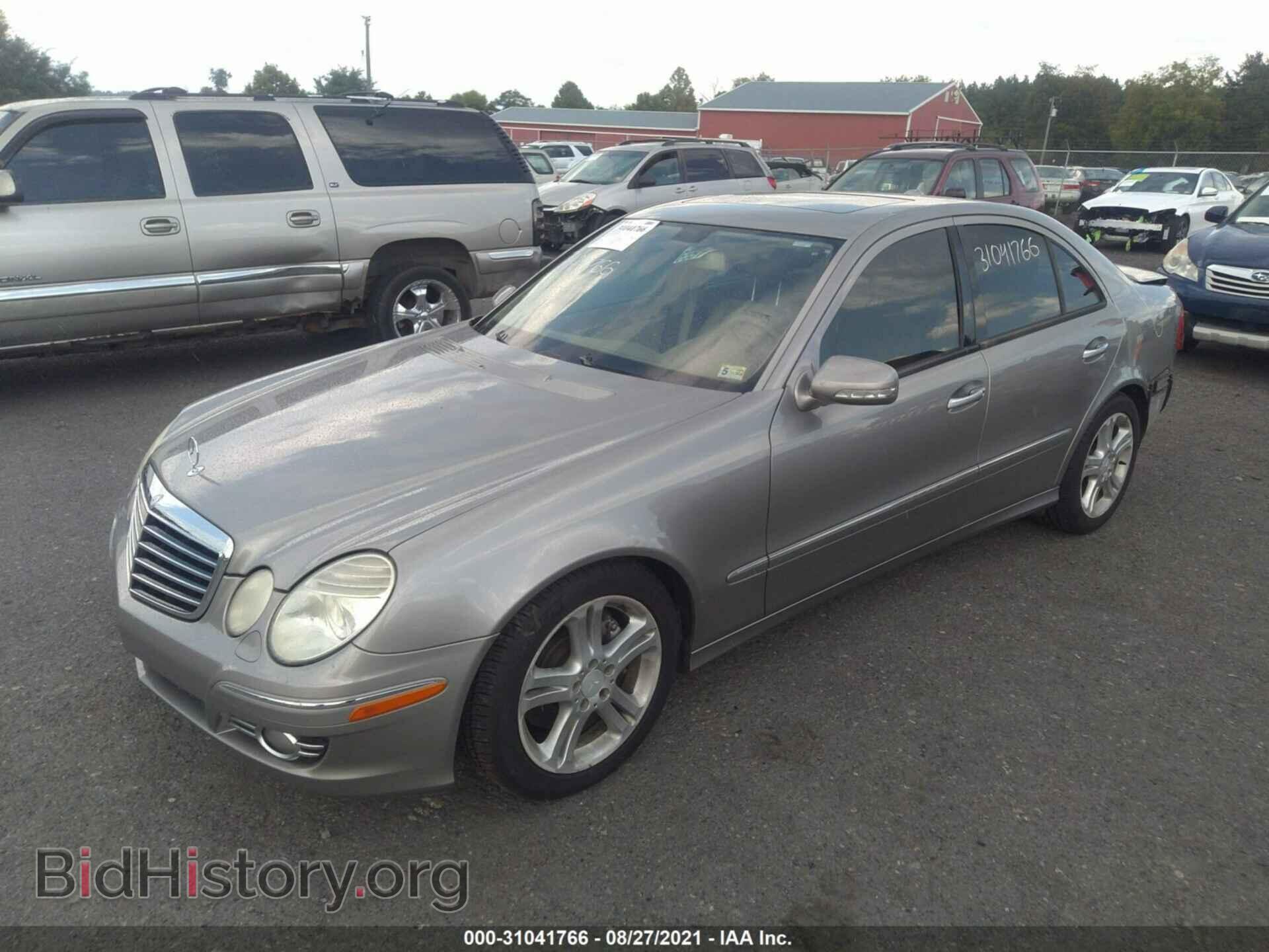 2008 MERCEDES-BENZ E-CLASS - VIN: WDBUF56X28B308450 - Фото 2