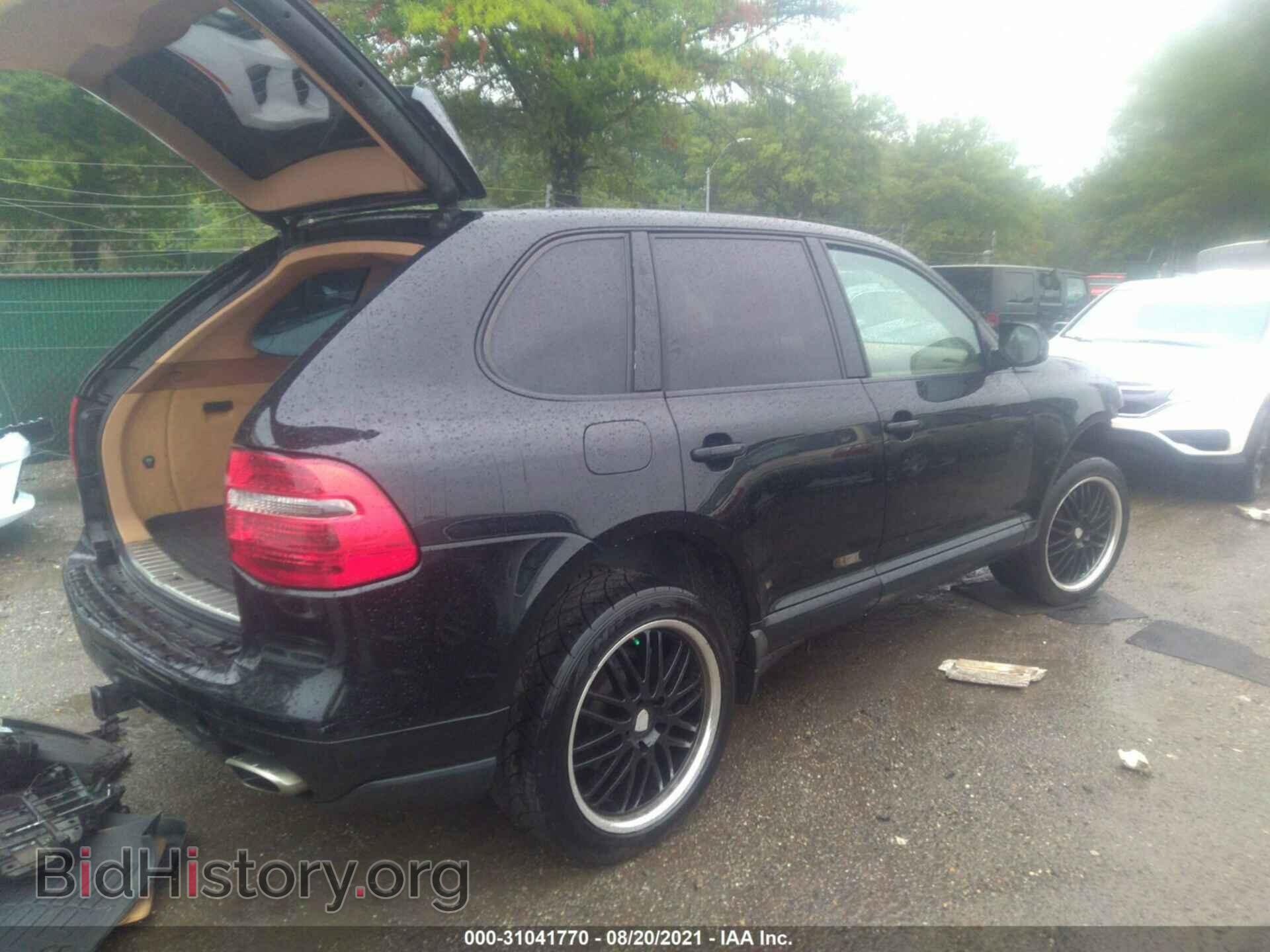 2009 PORSCHE CAYENNE - VIN: WP1AA29P49LA11526 - Фото 4