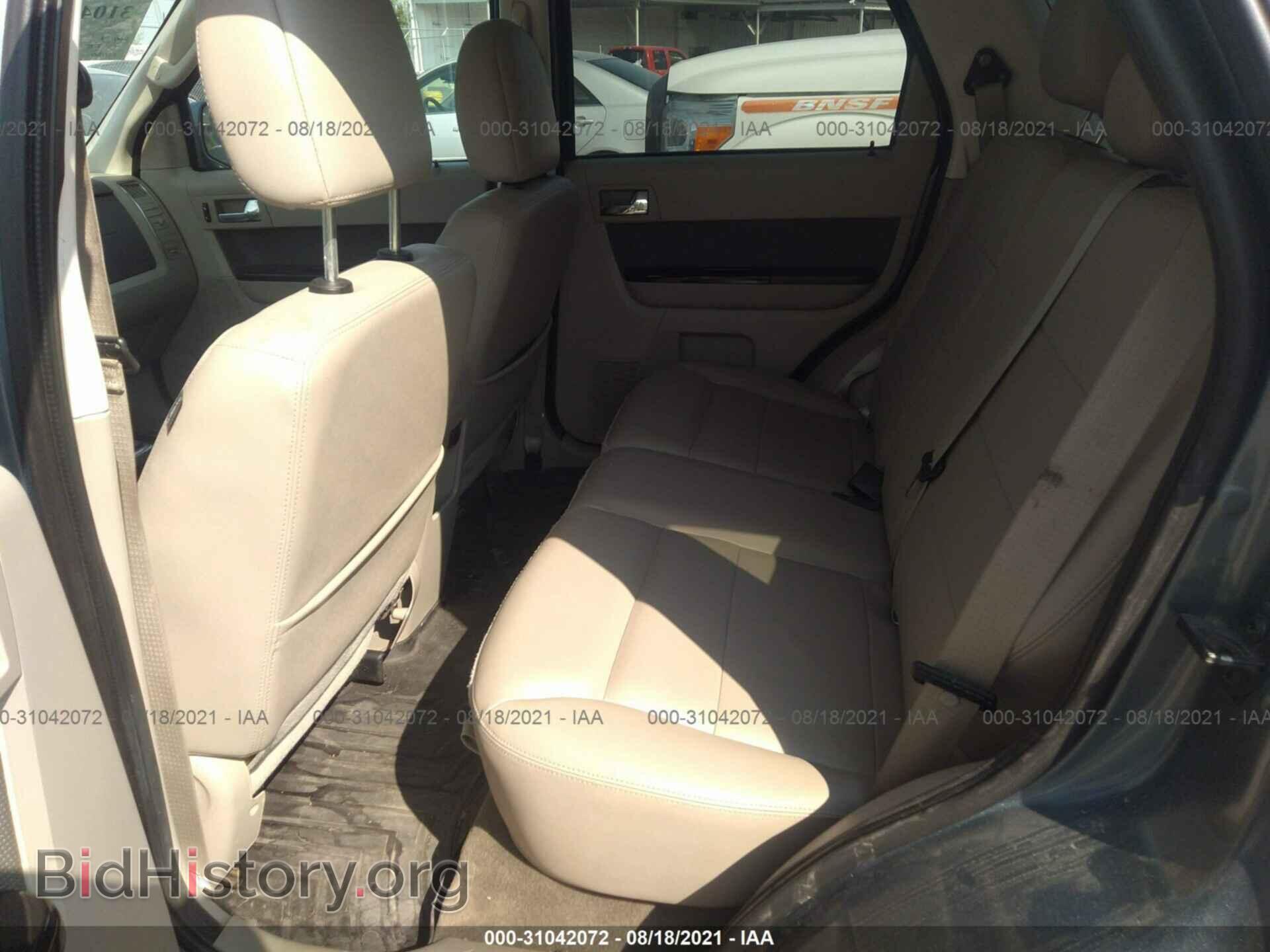 2011 FORD ESCAPE - VIN: 1FMCU5K31BKB84129 - Фото 8