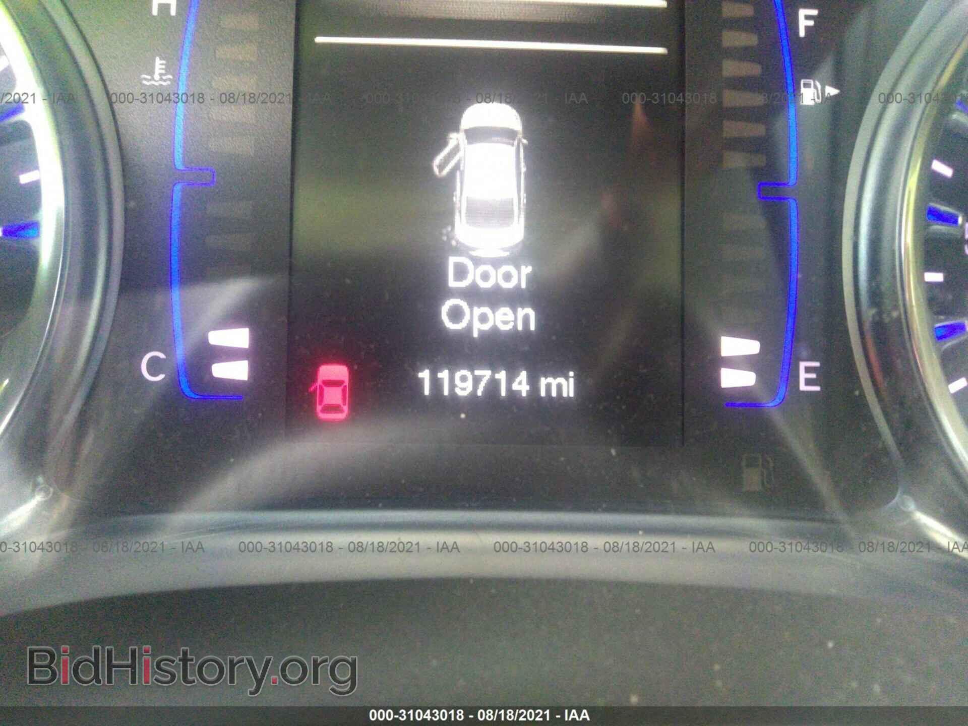 2016 CHRYSLER 200 - VIN: 1C3CCCAB4GN113098 - Фото 7