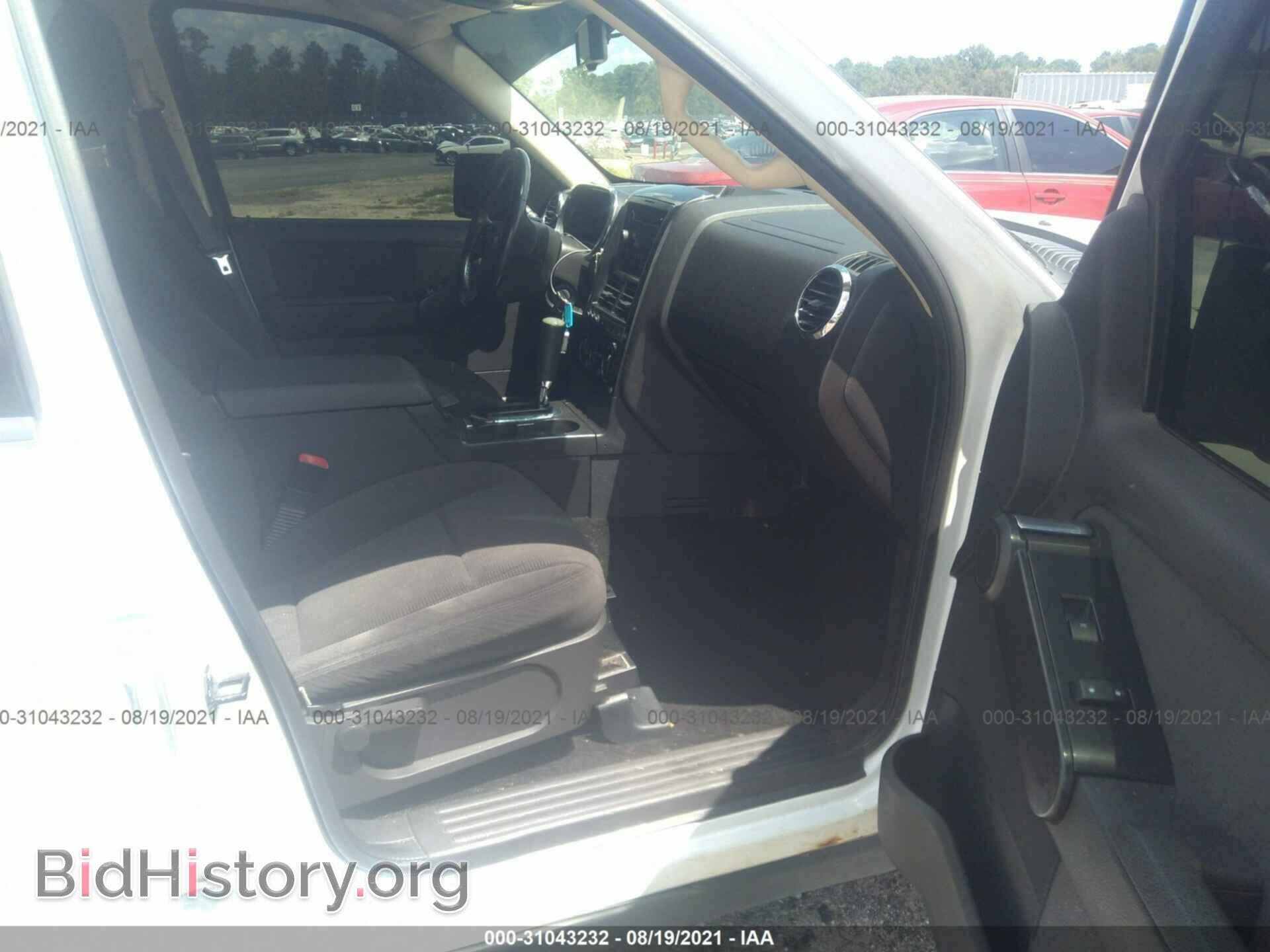 2010 FORD EXPLORER - VIN: 1FMEU7D87AUA11084 - Photo 5