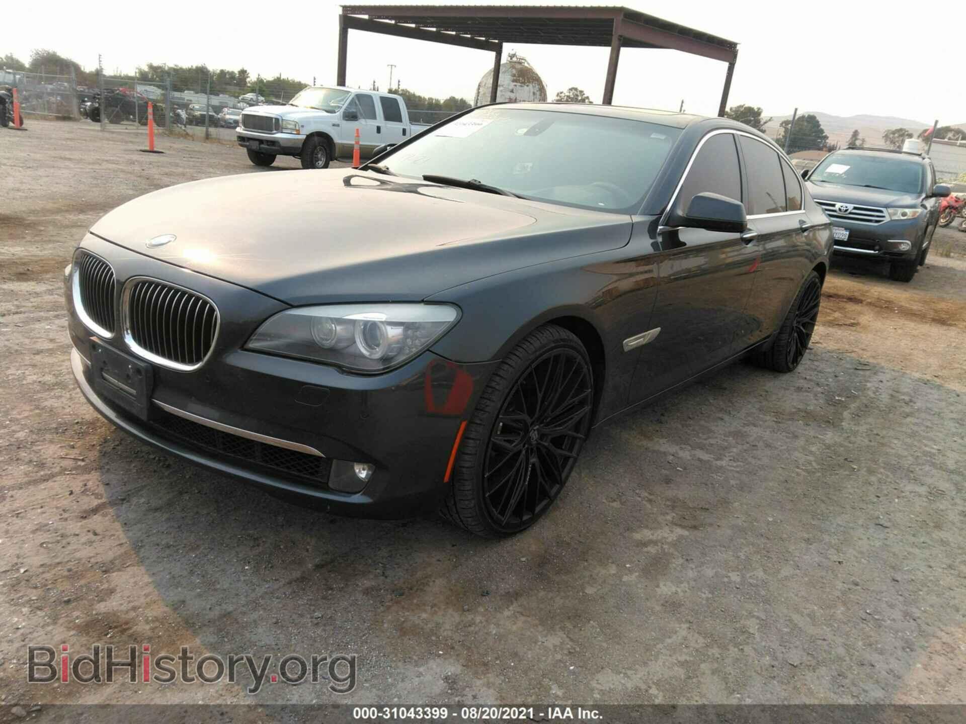 2011 BMW 7 SERIES - VIN: WBAKA4C54BC613077 - Фото 2