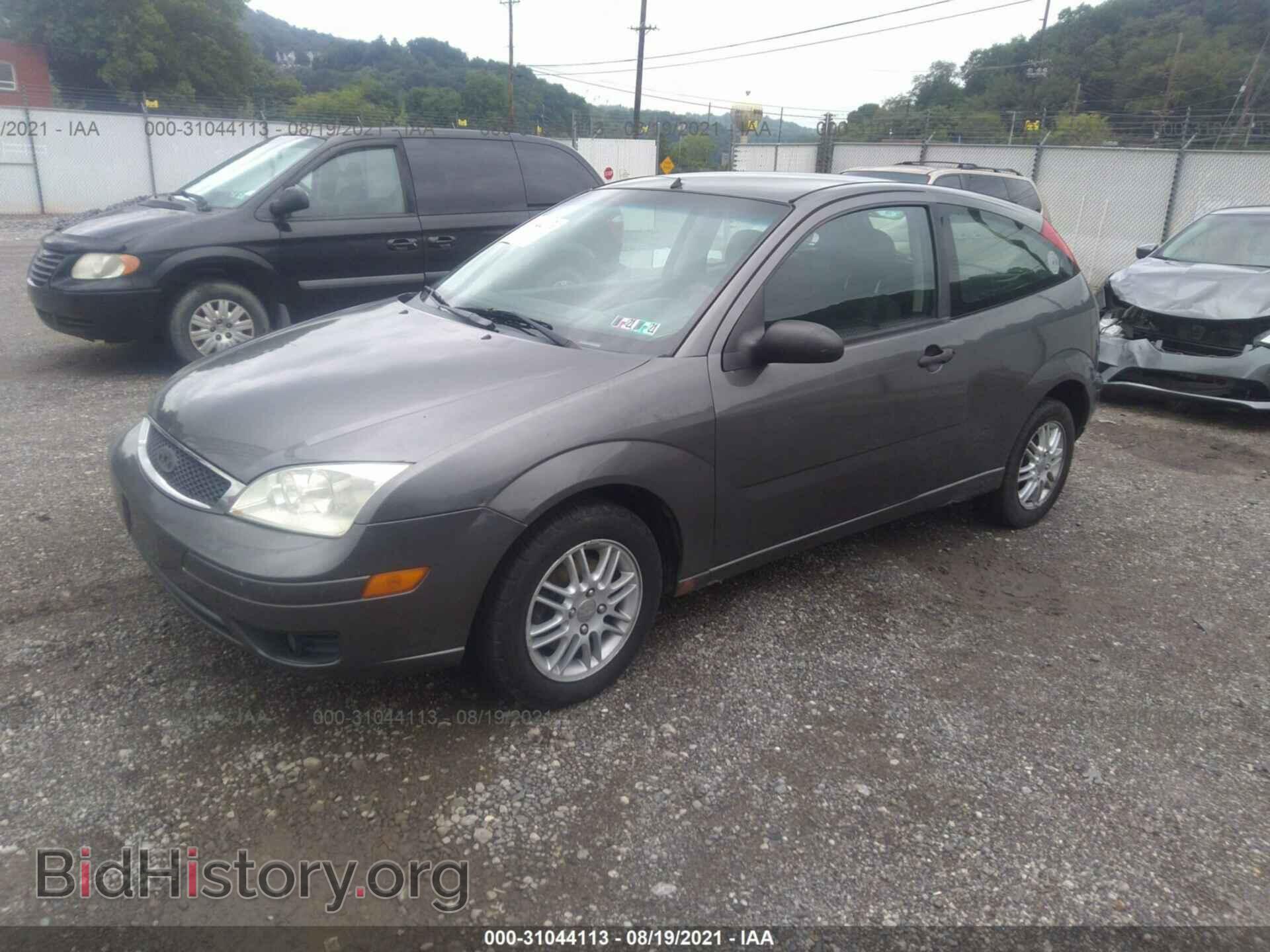 2006 FORD FOCUS - VIN: 1FAFP31N16W151989 - Фото 2