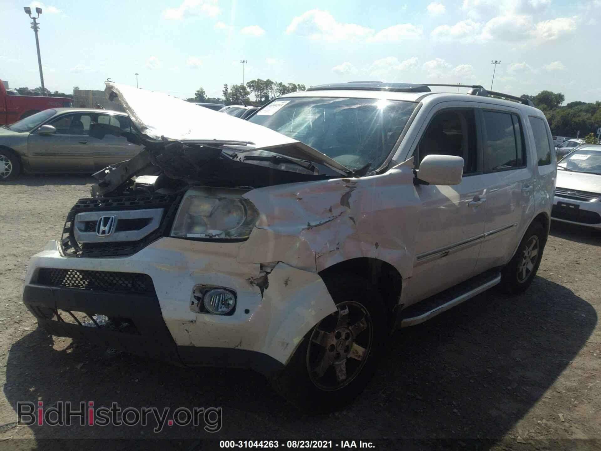 2011 HONDA PILOT - VIN: 5FNYF3H90BB045949 - Фото 2