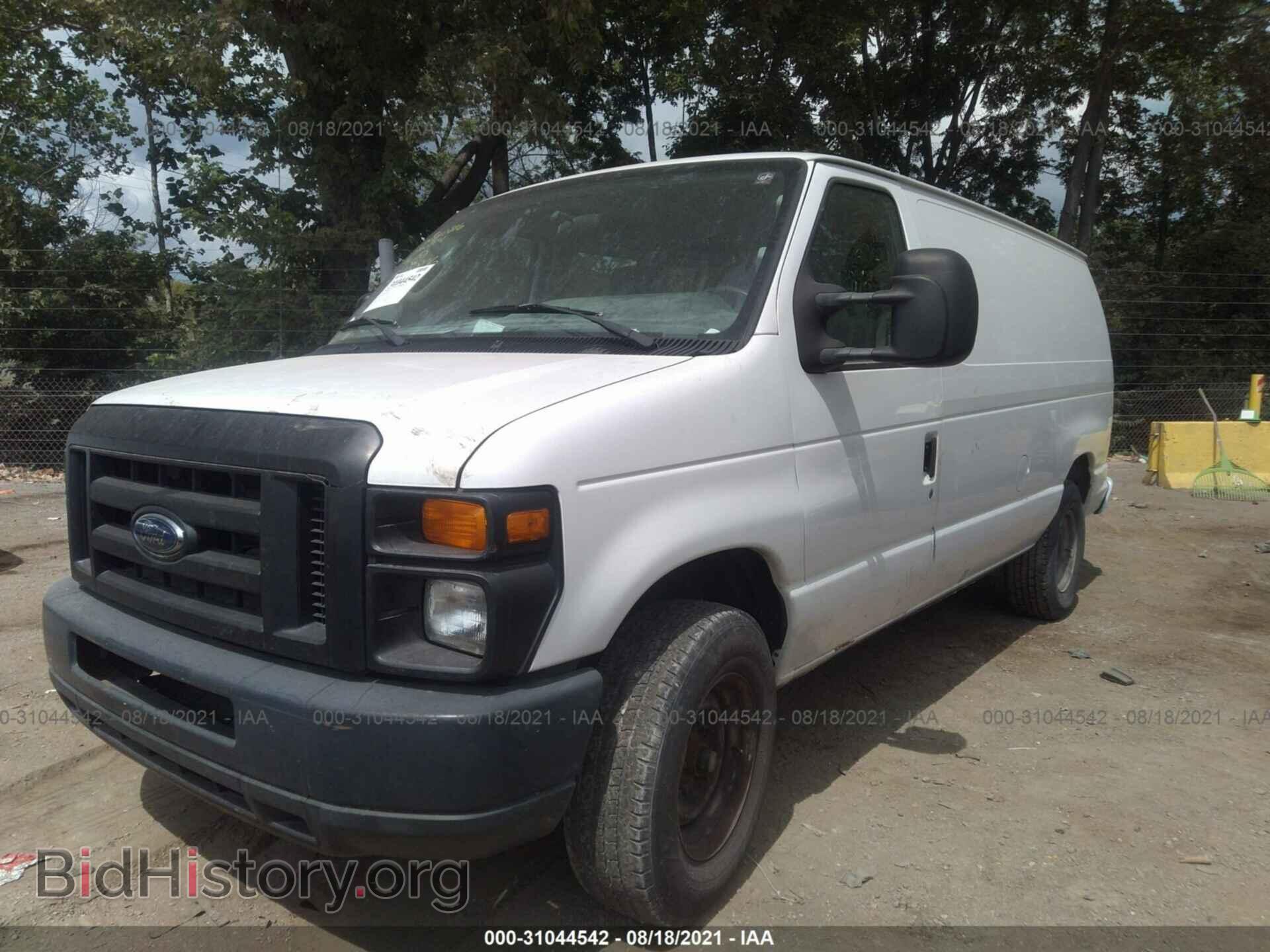 2011 FORD ECONOLINE CARGO VAN - VIN: 1FTNE2EL0BDB28806 - Photo 2