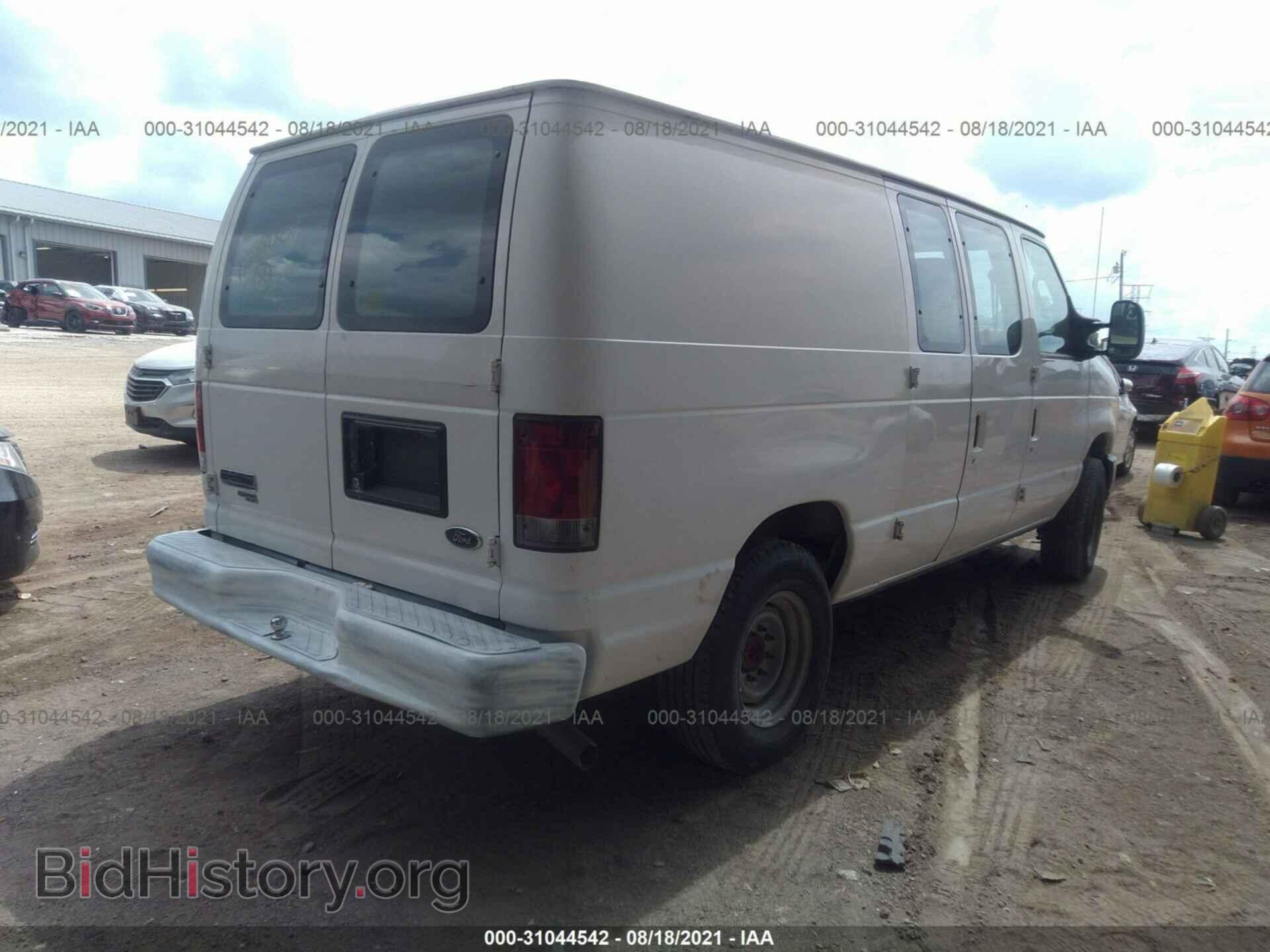 2011 FORD ECONOLINE CARGO VAN - VIN: 1FTNE2EL0BDB28806 - Photo 4