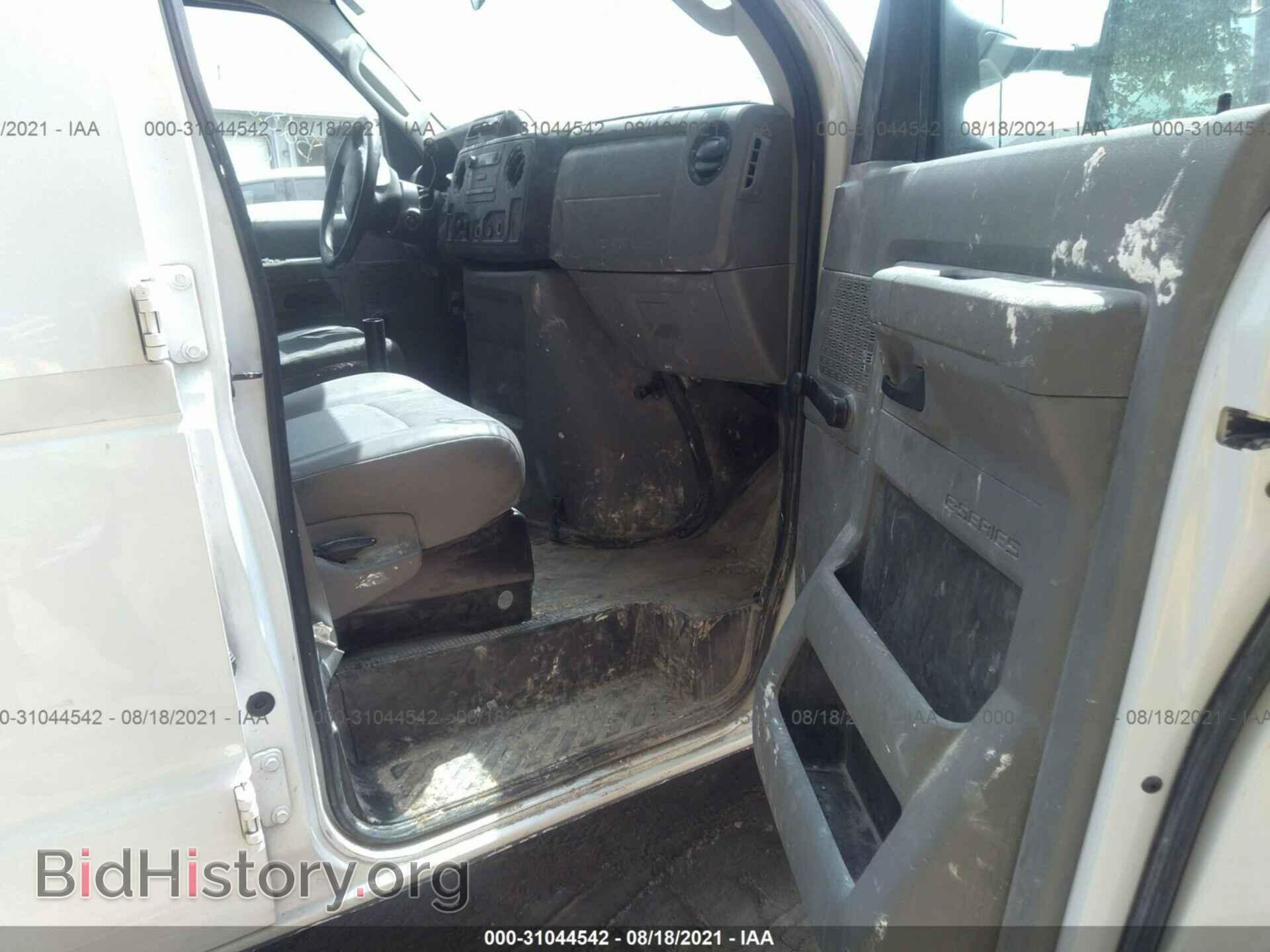 2011 FORD ECONOLINE CARGO VAN - VIN: 1FTNE2EL0BDB28806 - Photo 5