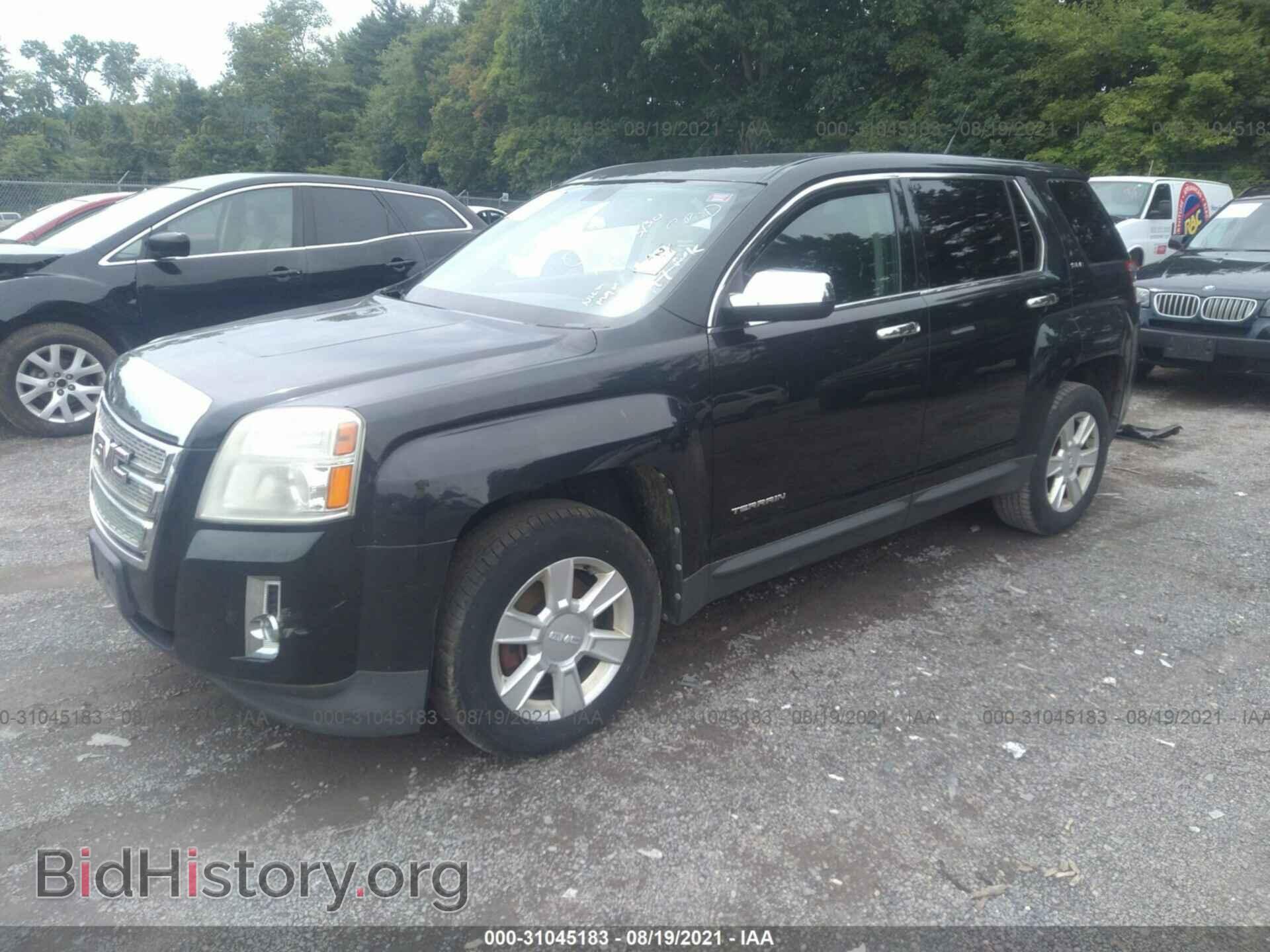 2010 GMC TERRAIN - VIN: 2CTALBEW8A6330132 - Photo 2