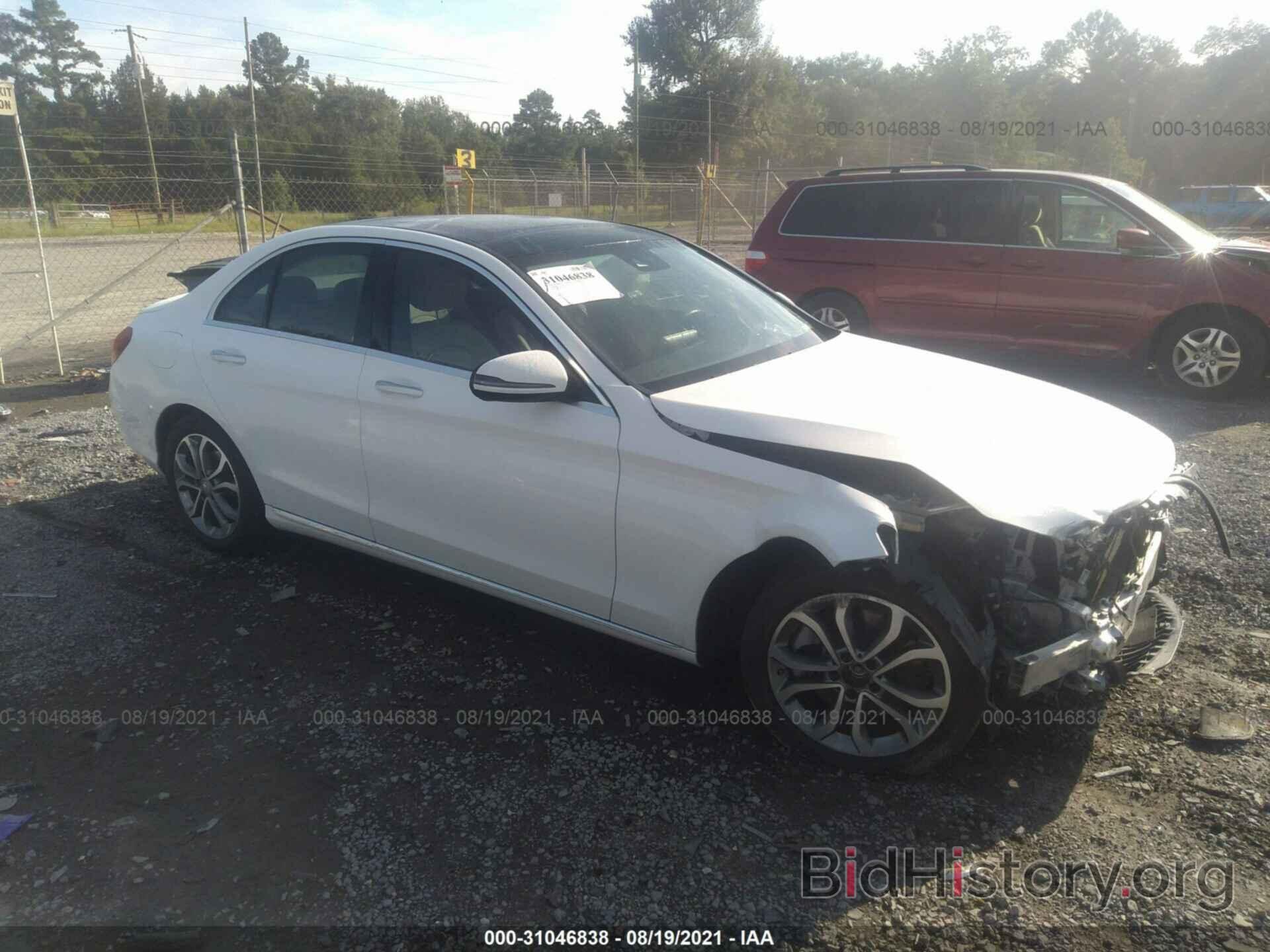 Photo WDDWF4KB8GR146253 - MERCEDES-BENZ C-CLASS 2016