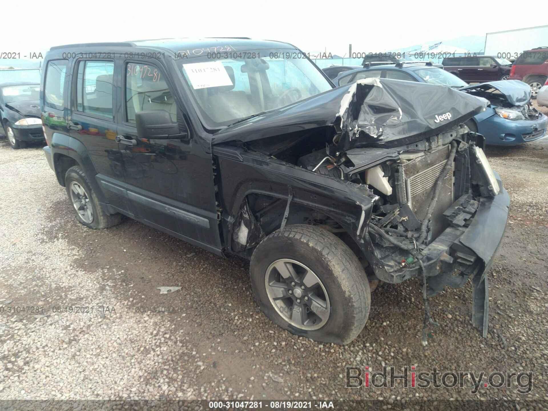 Photo 1J8GN28K28W279065 - JEEP LIBERTY 2008