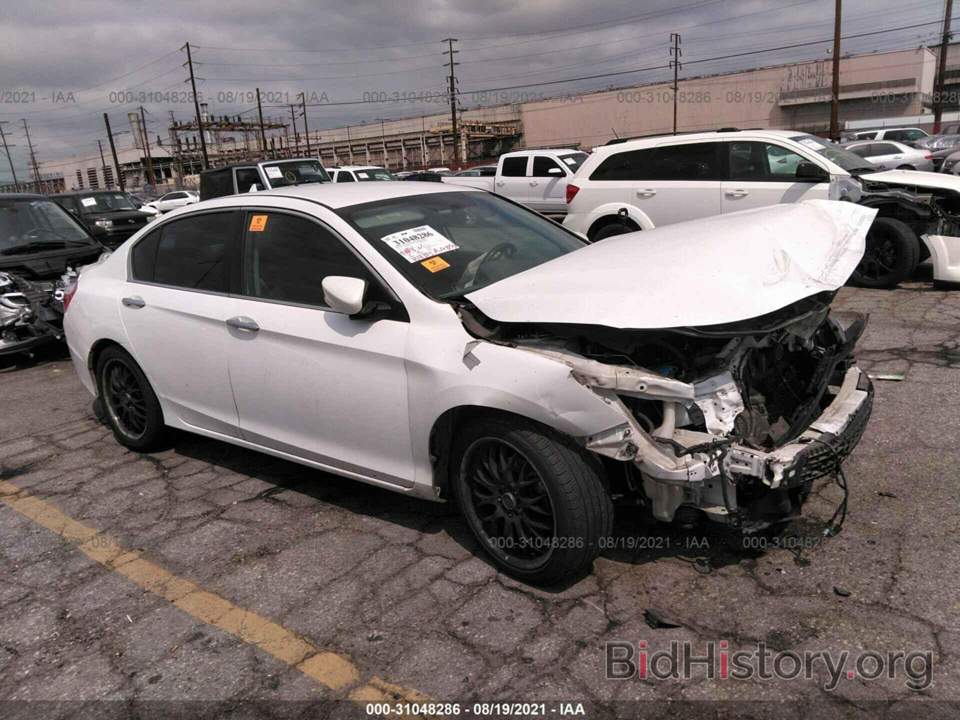 Photo 1HGCR2F53EA152567 - HONDA ACCORD SEDAN 2014