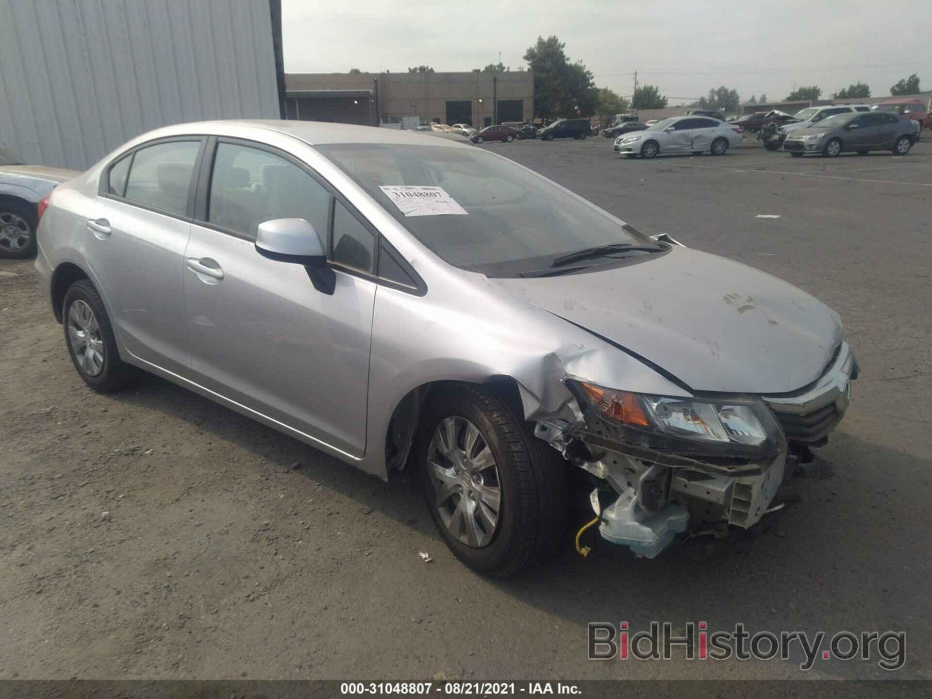 Photo 19XFB2F53CE091327 - HONDA CIVIC SDN 2012