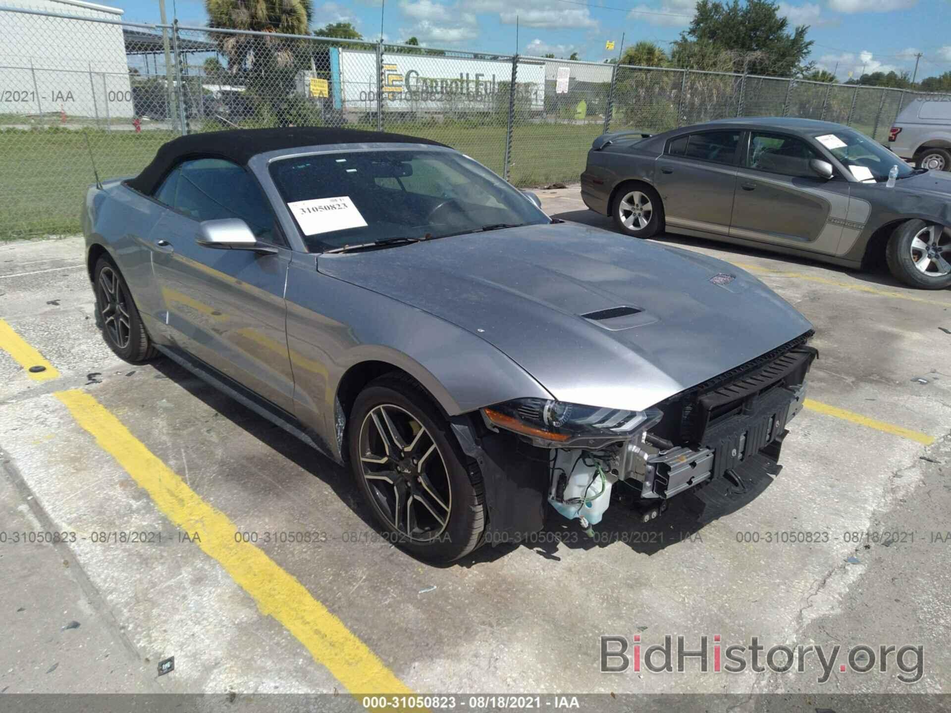 Photo 1FATP8UH3L5106639 - FORD MUSTANG 2020