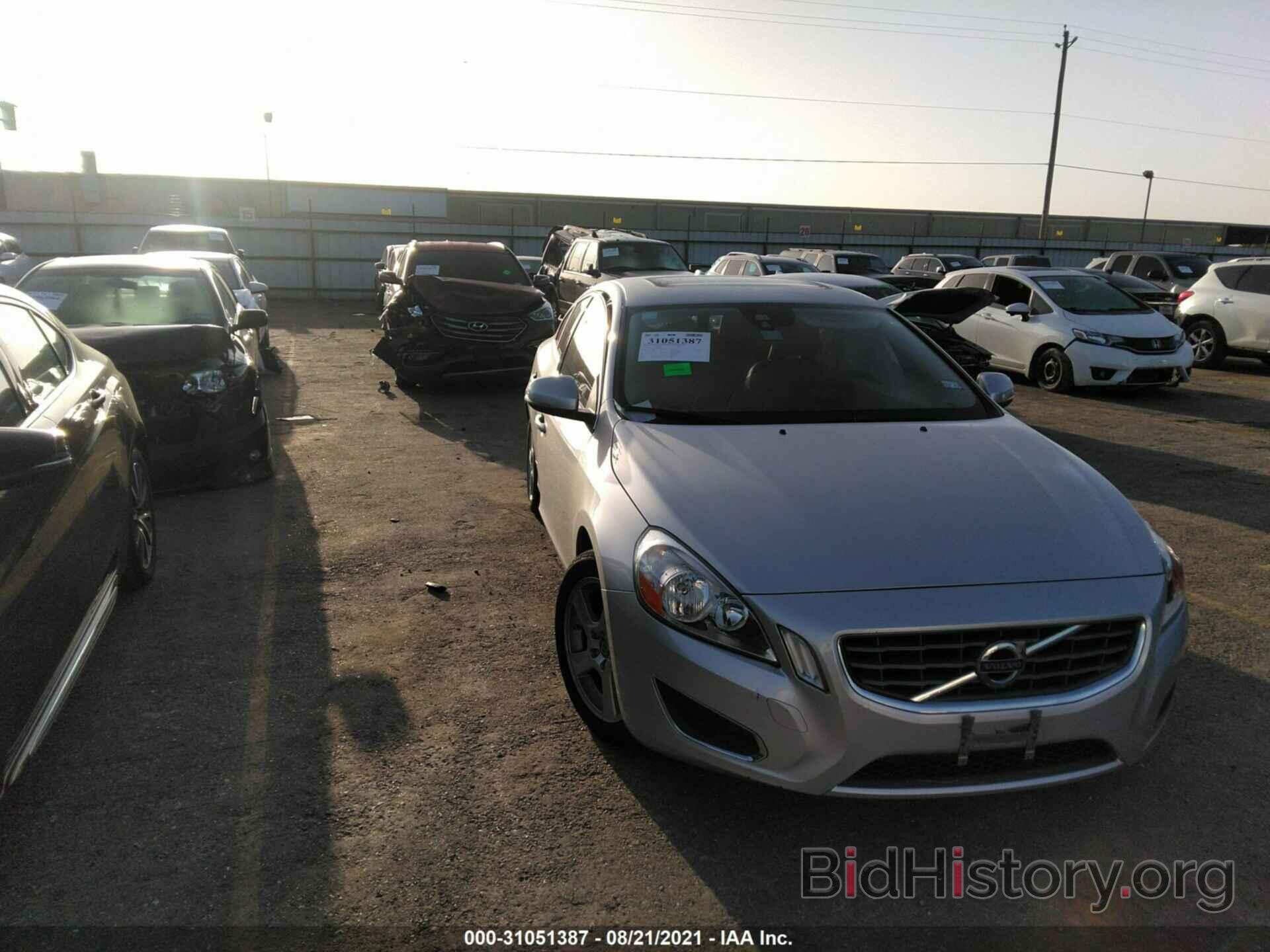 Photo YV1622FS7C2137903 - VOLVO S60 2012