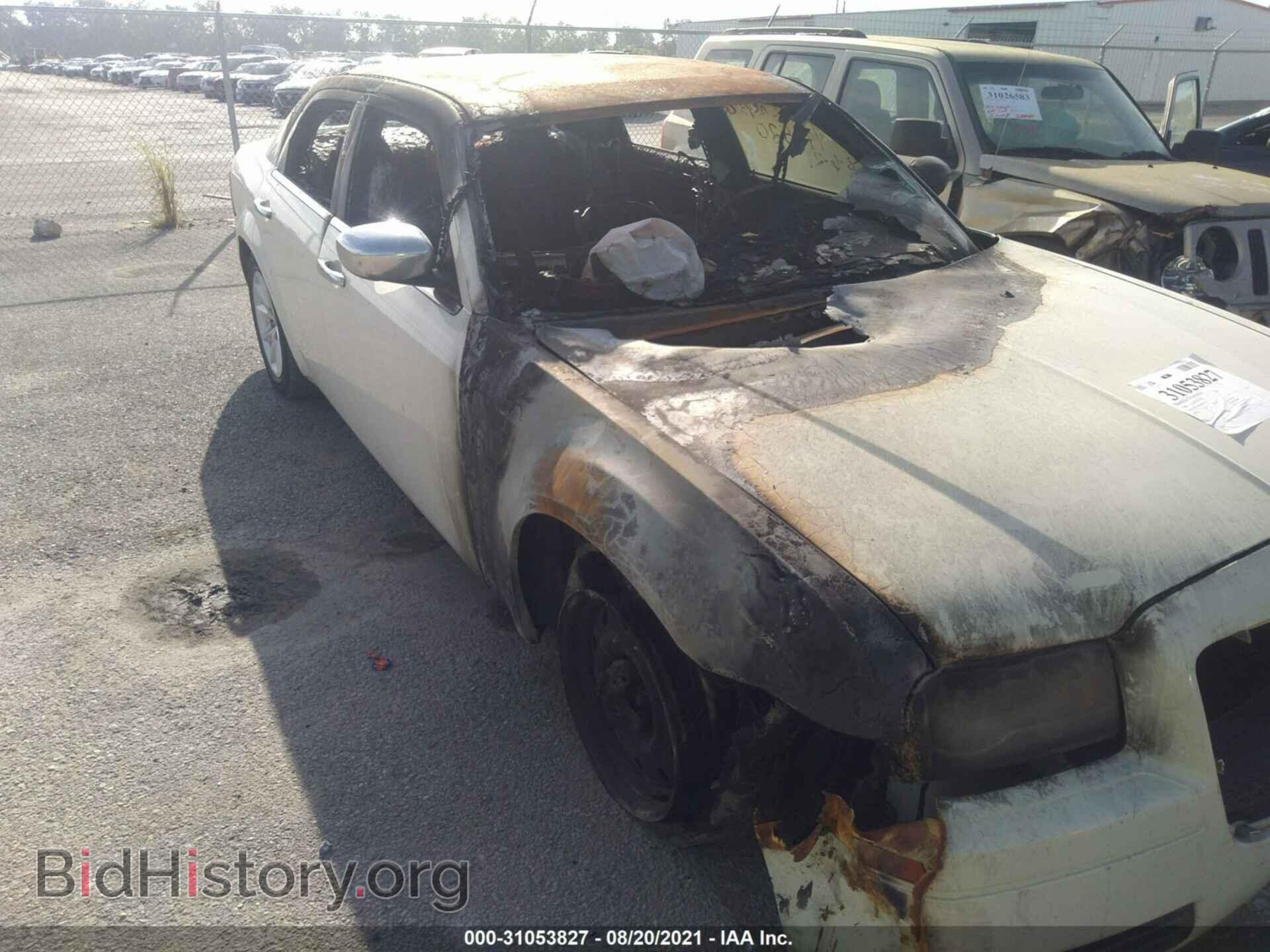 2008 CHRYSLER 300 - VIN: 2C3KA43R88H149520 - Фото 6