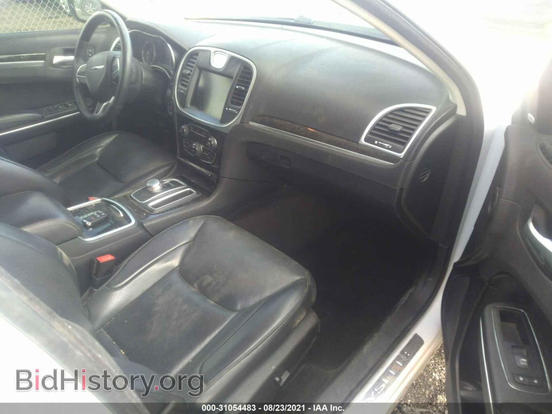 2016 CHRYSLER 300 - VIN: 2C3CCAEG9GH343545 - Фото 5
