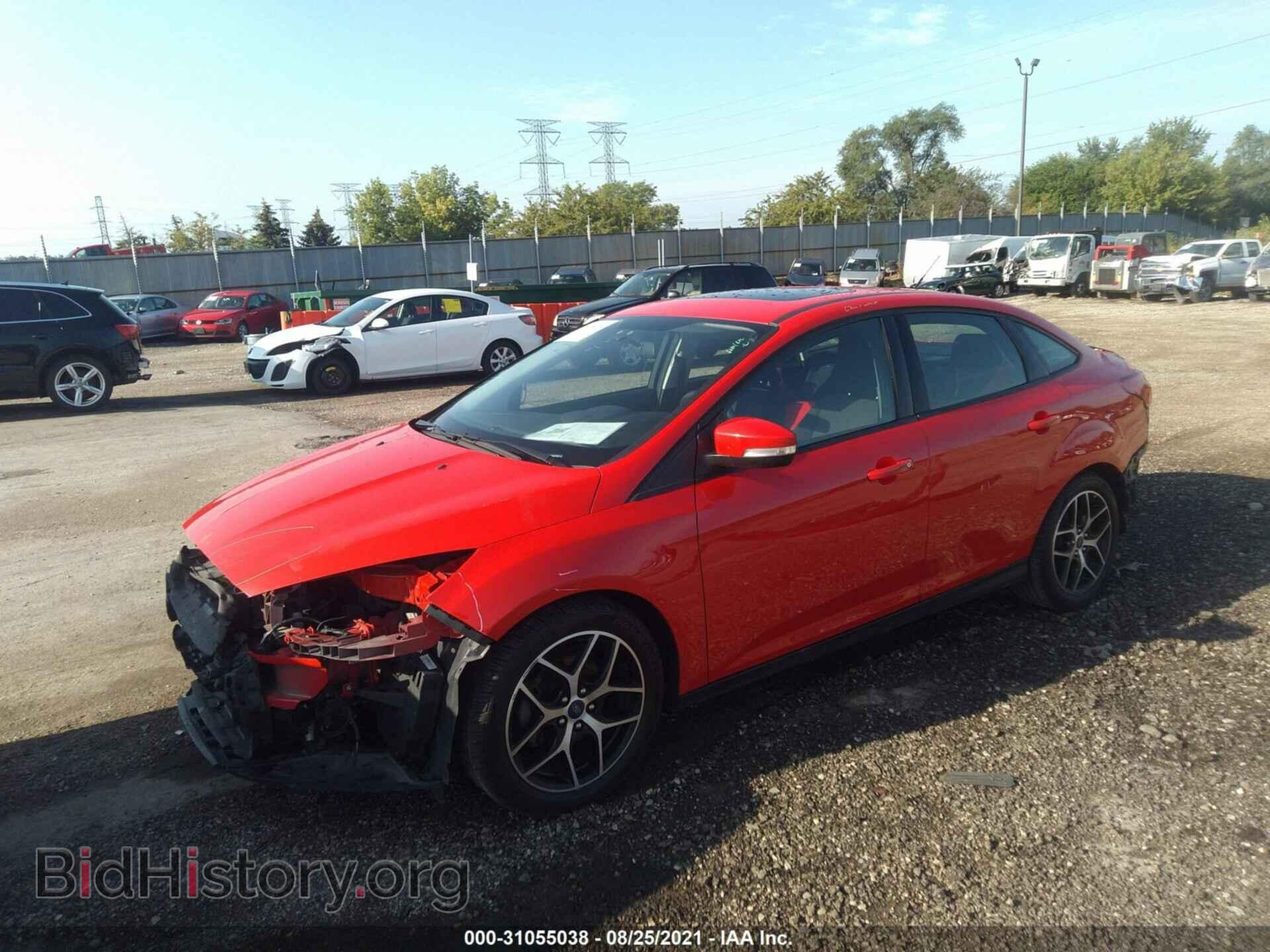 2017 FORD FOCUS - VIN: 1FADP3H2XHL272222 - Фото 2