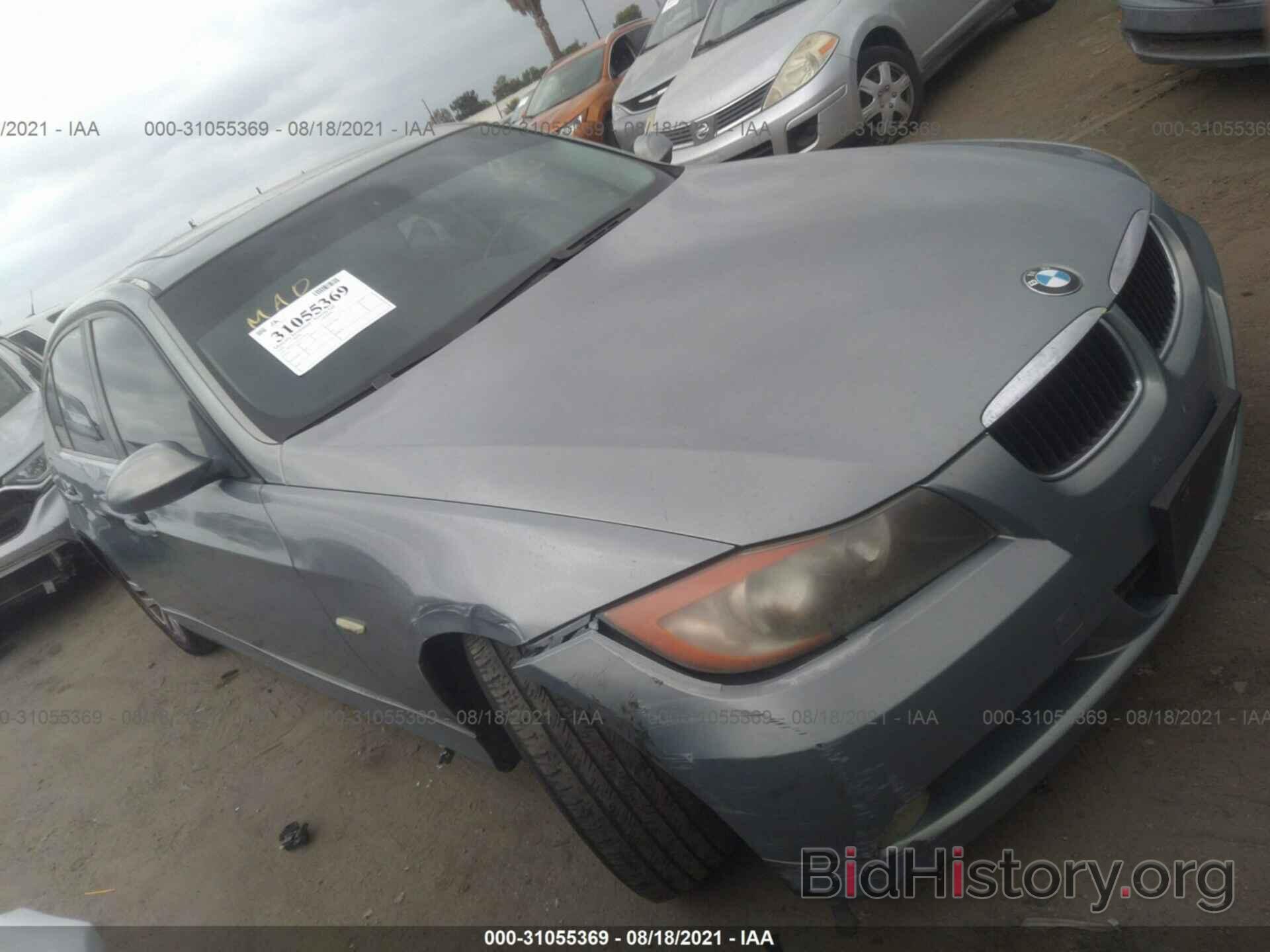 Photo WBAVA33547KX70130 - BMW 3 SERIES 2007