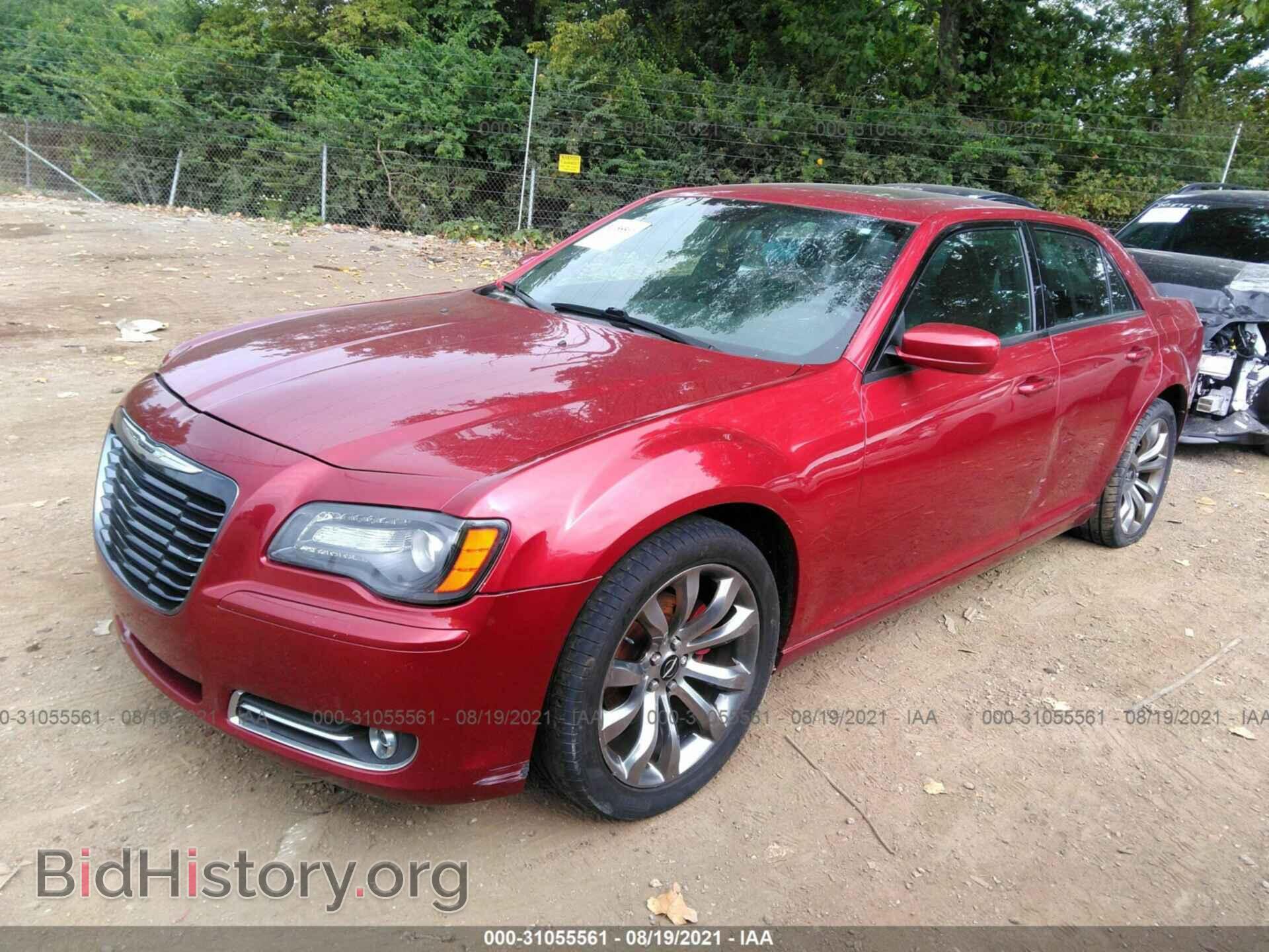 2014 CHRYSLER 300 - VIN: 2C3CCABG0EH355374 - Фото 2